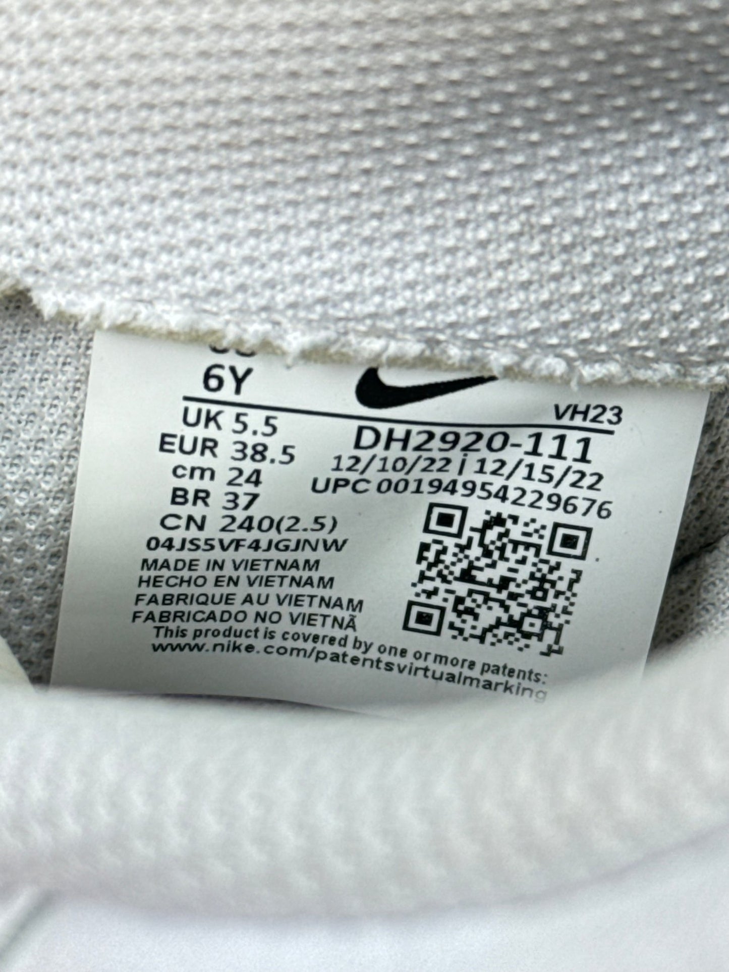 Nike Air Force 1 Low (38.5)