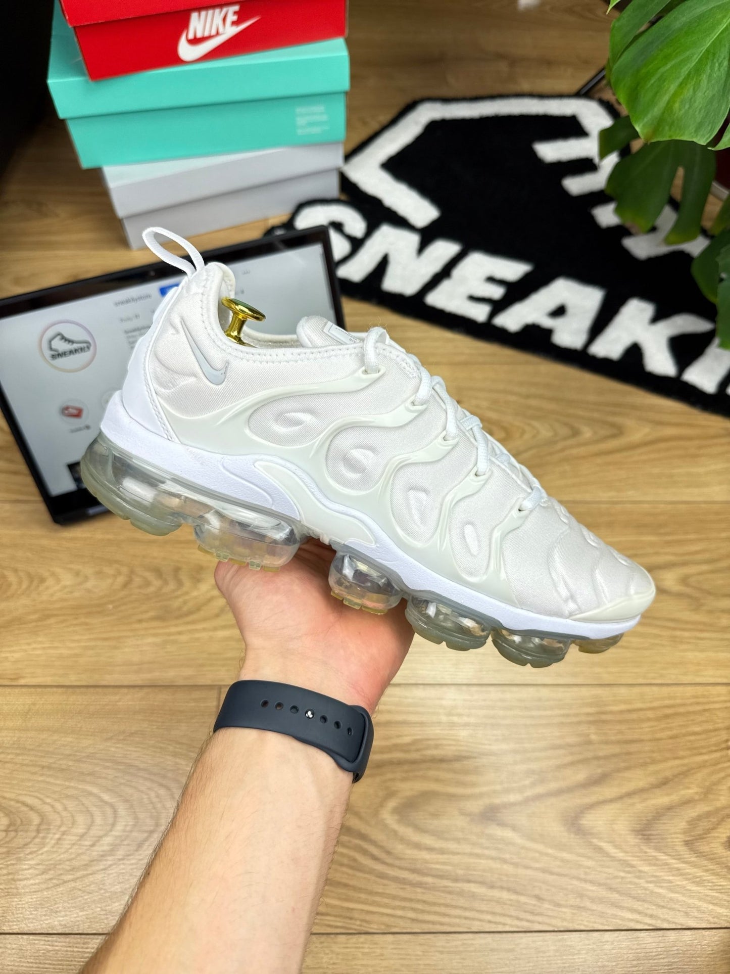 Nike Air Vapormax Plus (44.5)