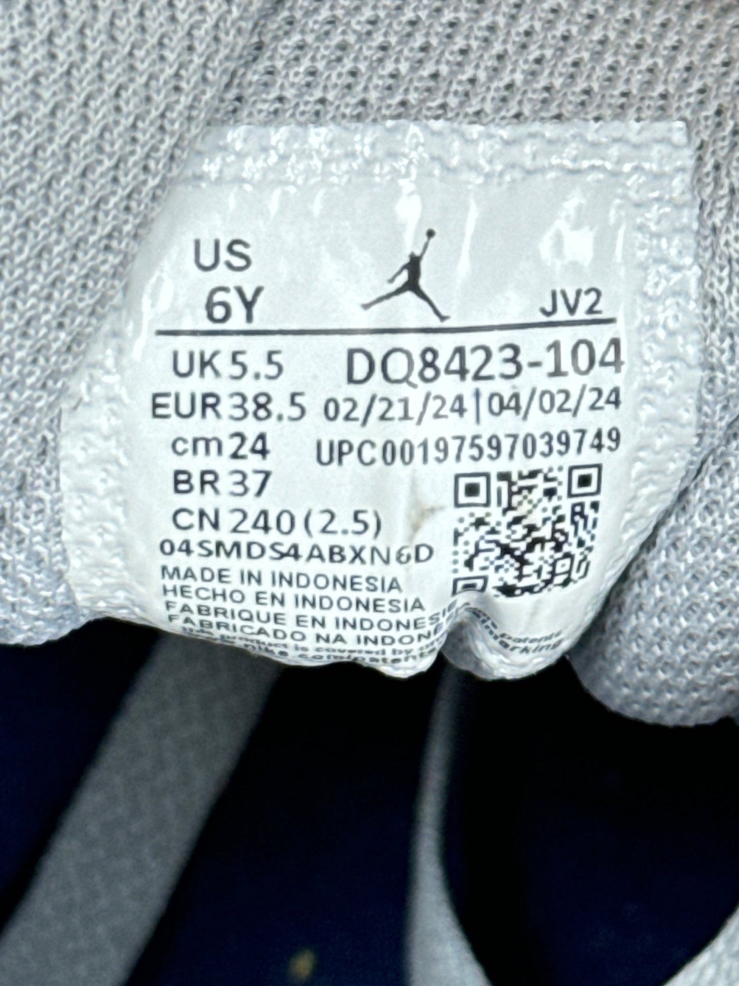 Nike Air Jordan 1 Mid (38.5)