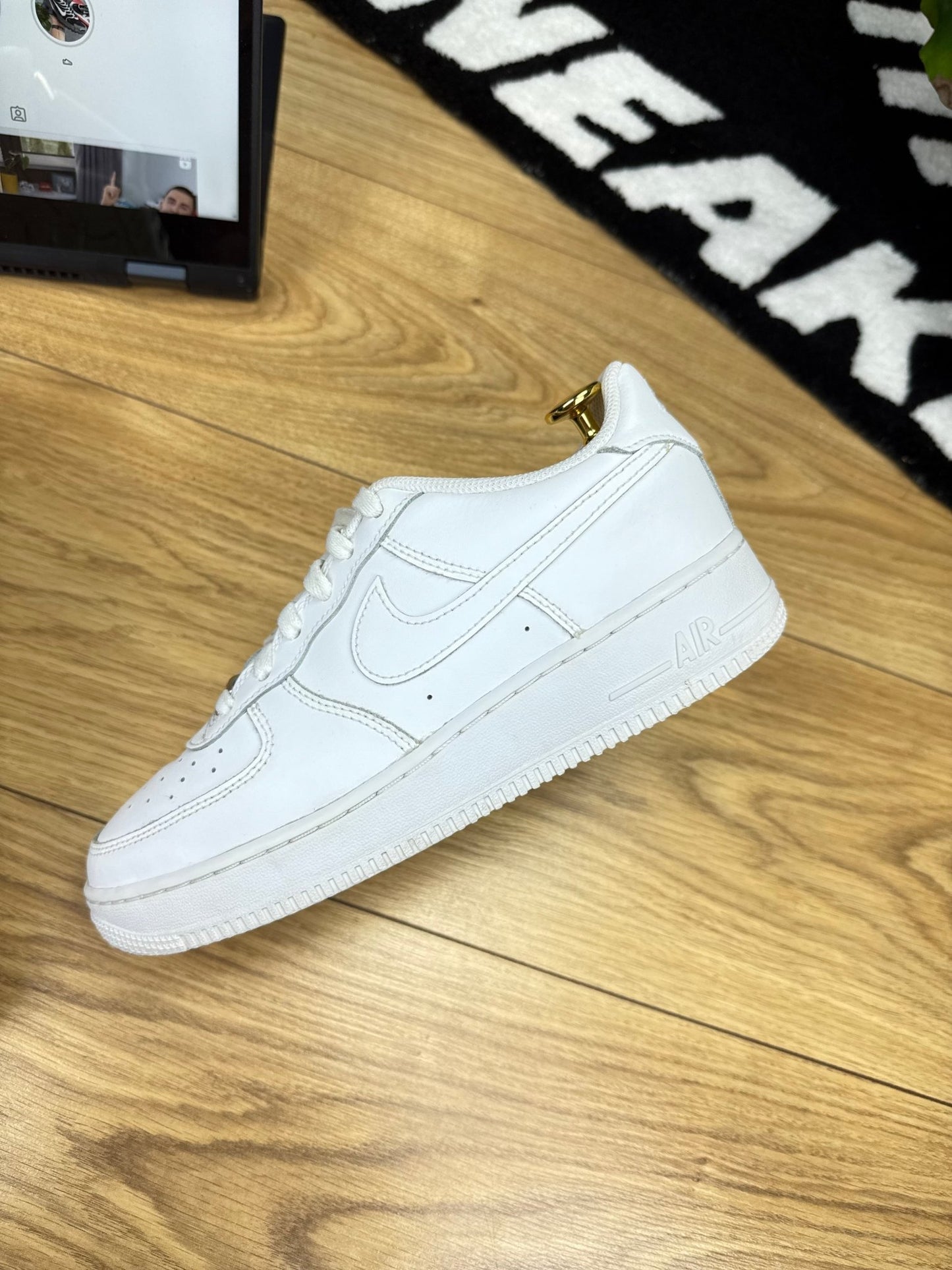 Nike Air Force 1 Low (38.5)