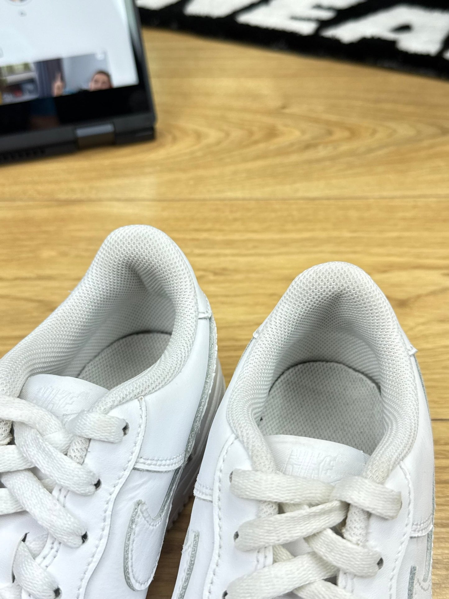 Nike Air Force 1 Low (38.5)