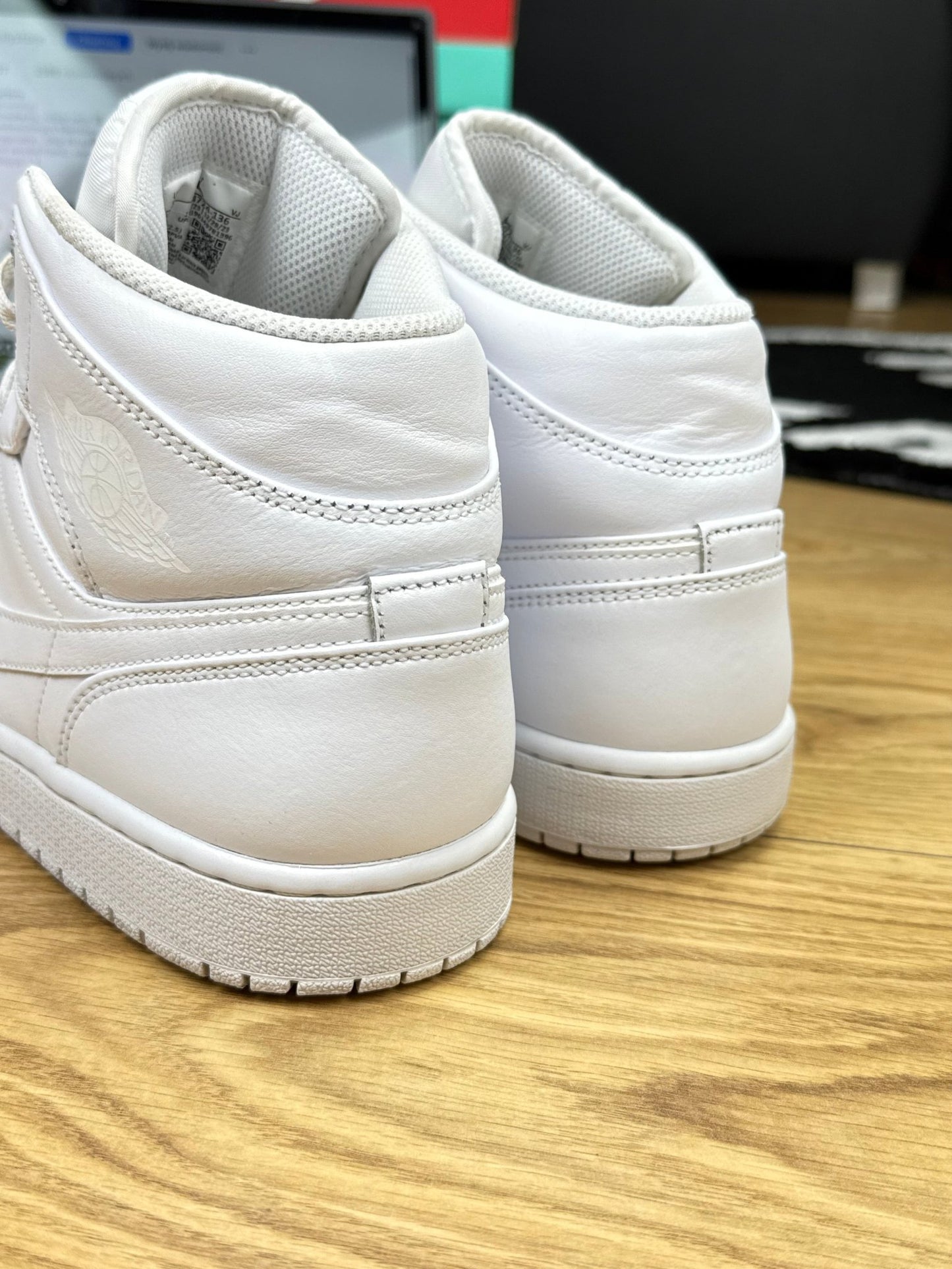 Nike Air Jordan 1 Mid (45)