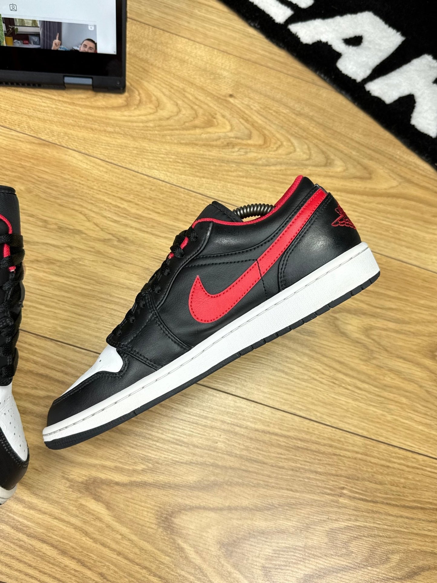 Nike Air Jordan 1 Low (42.5)