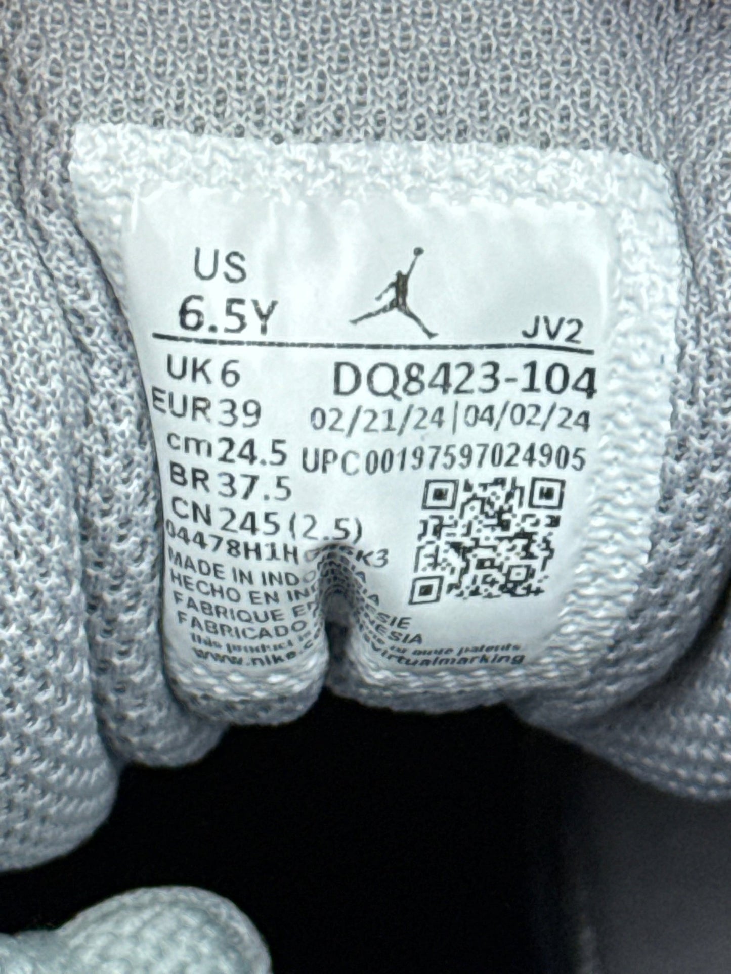 Nike Air Jordan 1 Mid (39)