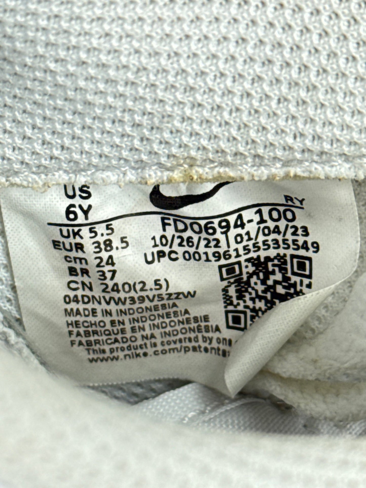 Nike Air Force 1 Low (38.5)