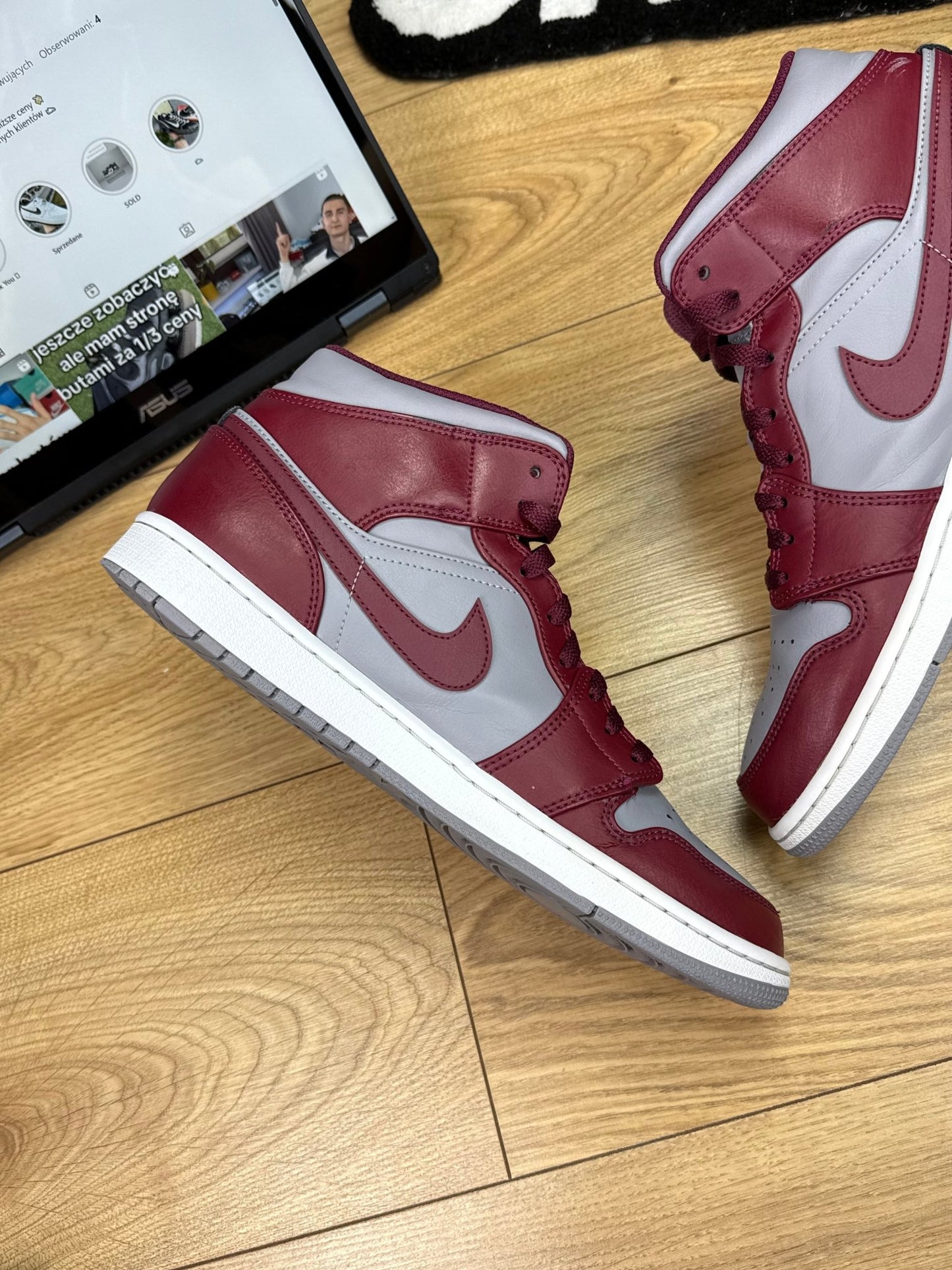 Nike Air Jordan 1 Mid (45.5)