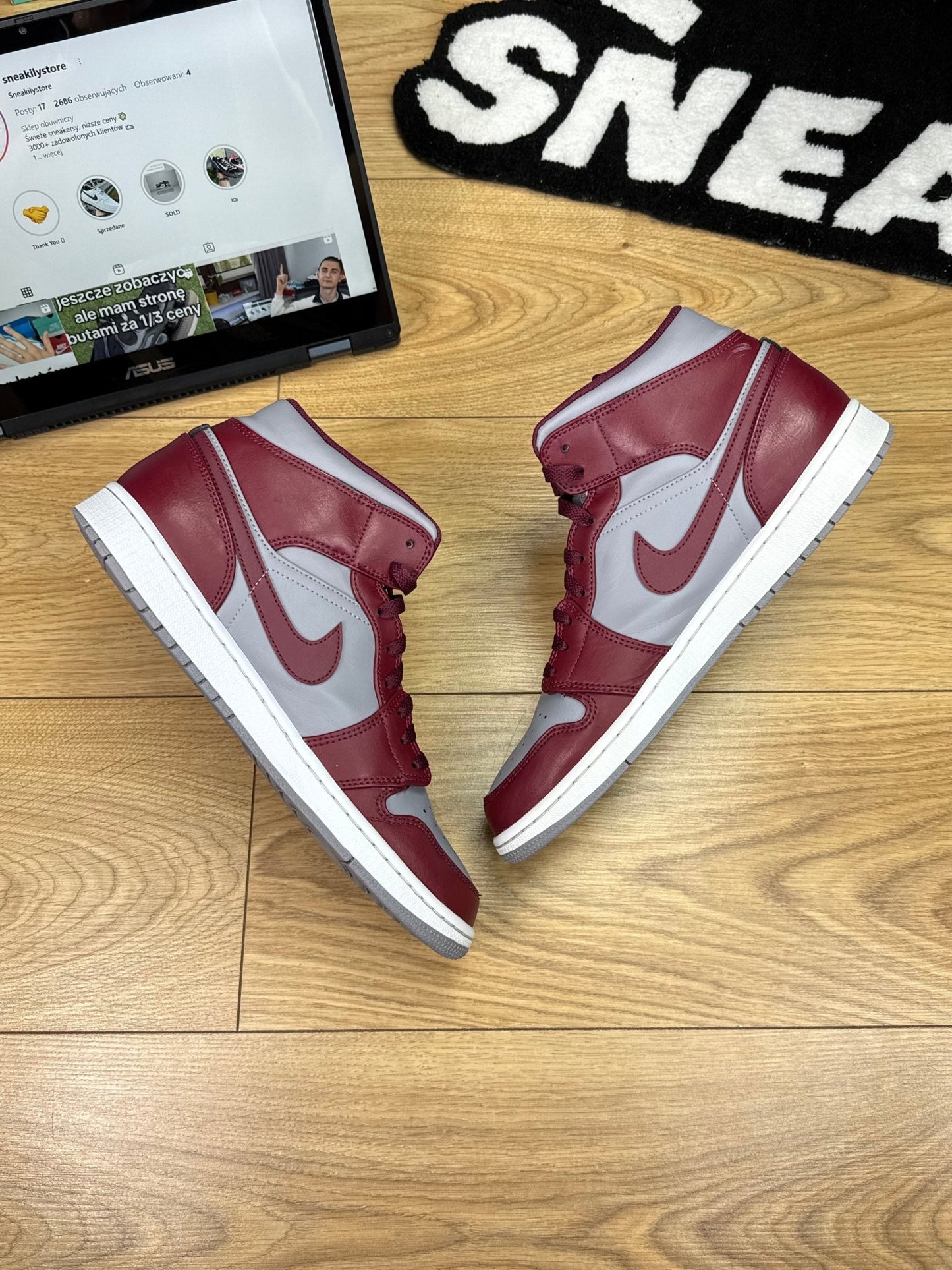 Nike Air Jordan 1 Mid (45.5)