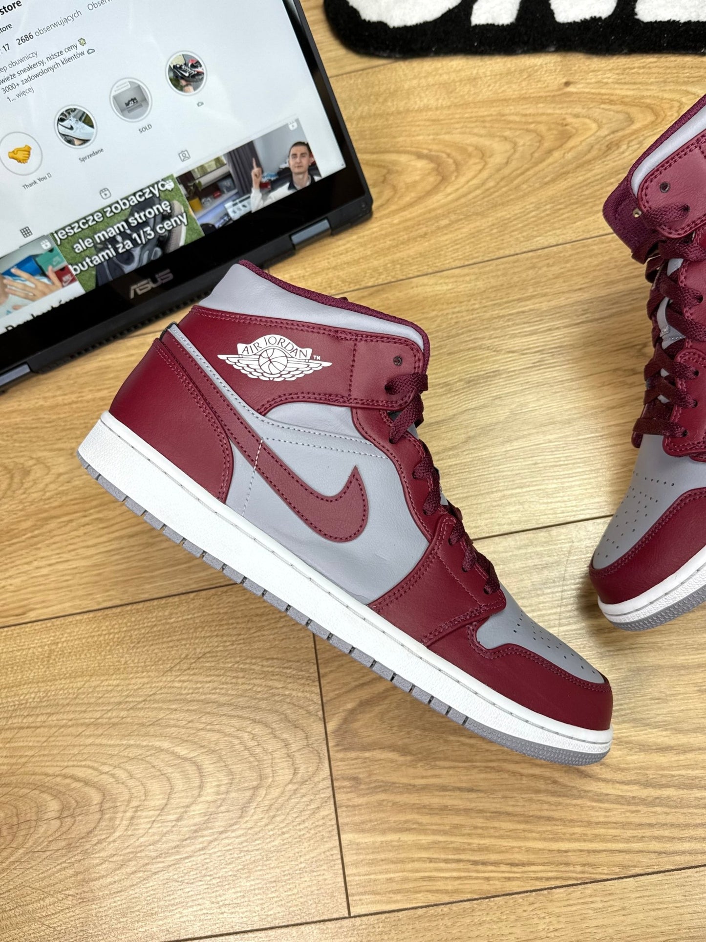 Nike Air Jordan 1 Mid (45.5)
