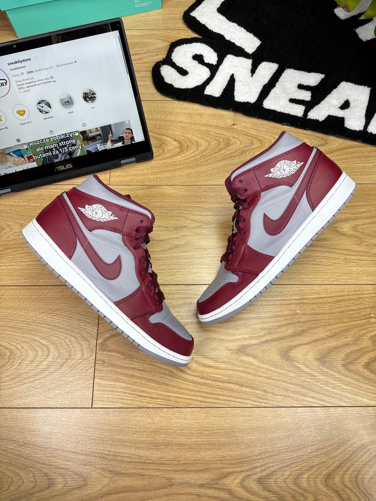 Nike Air Jordan 1 Mid (45.5)