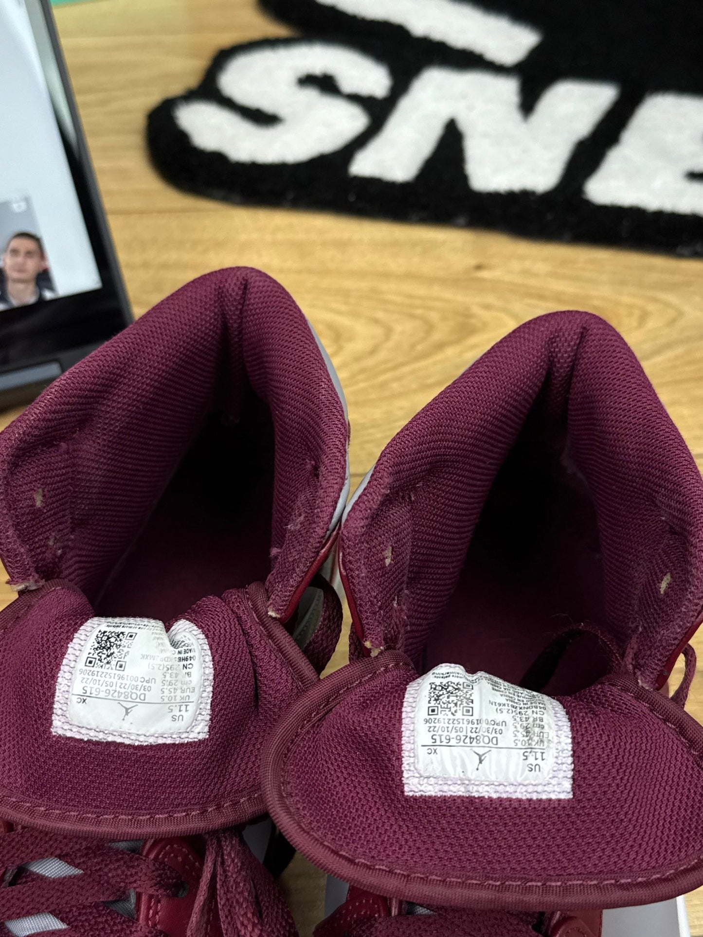 Nike Air Jordan 1 Mid (45.5)