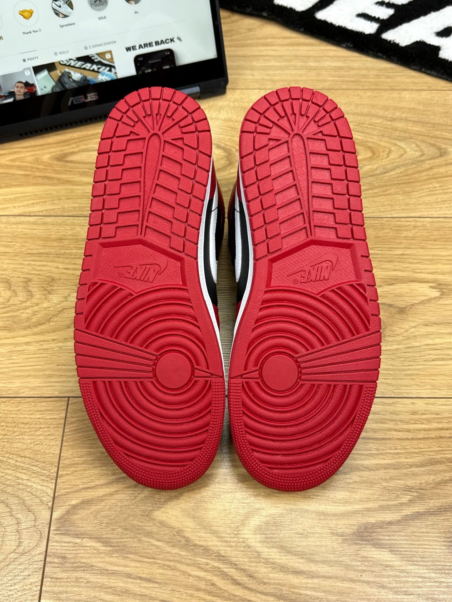 Nike Air Jordan 1 Mid (44)