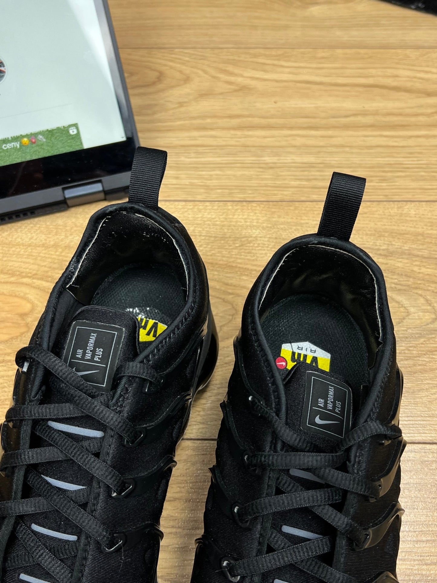 Nike Air Vapormax Plus (42.5)