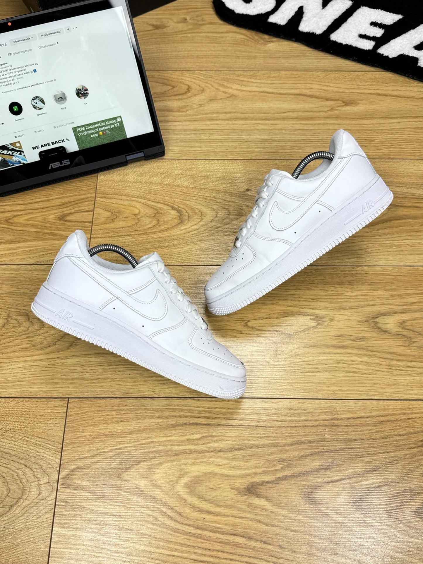 Nike Air Force 1 Low (40)