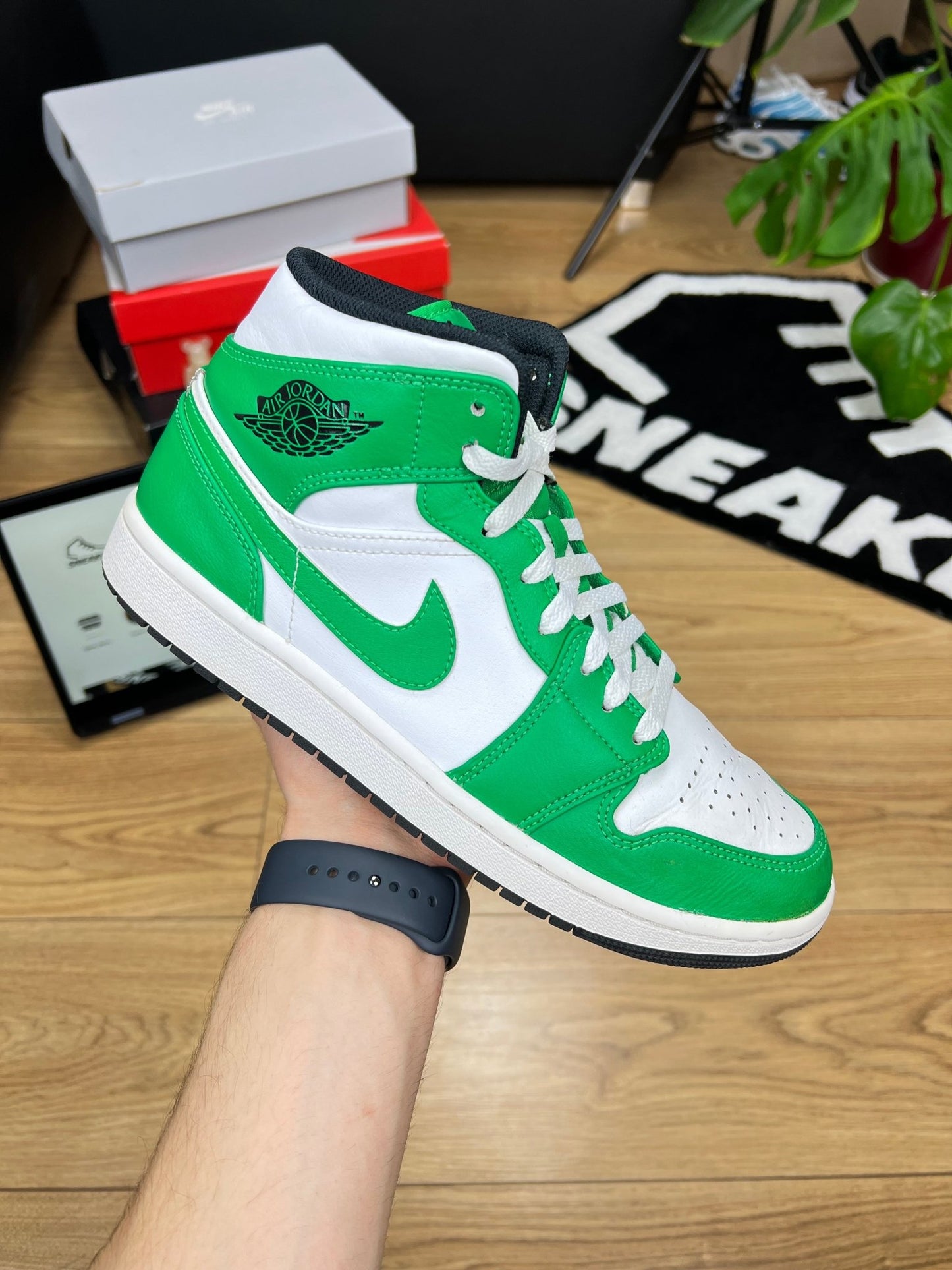 Nike Air Jordan 1 Mid (42.5)