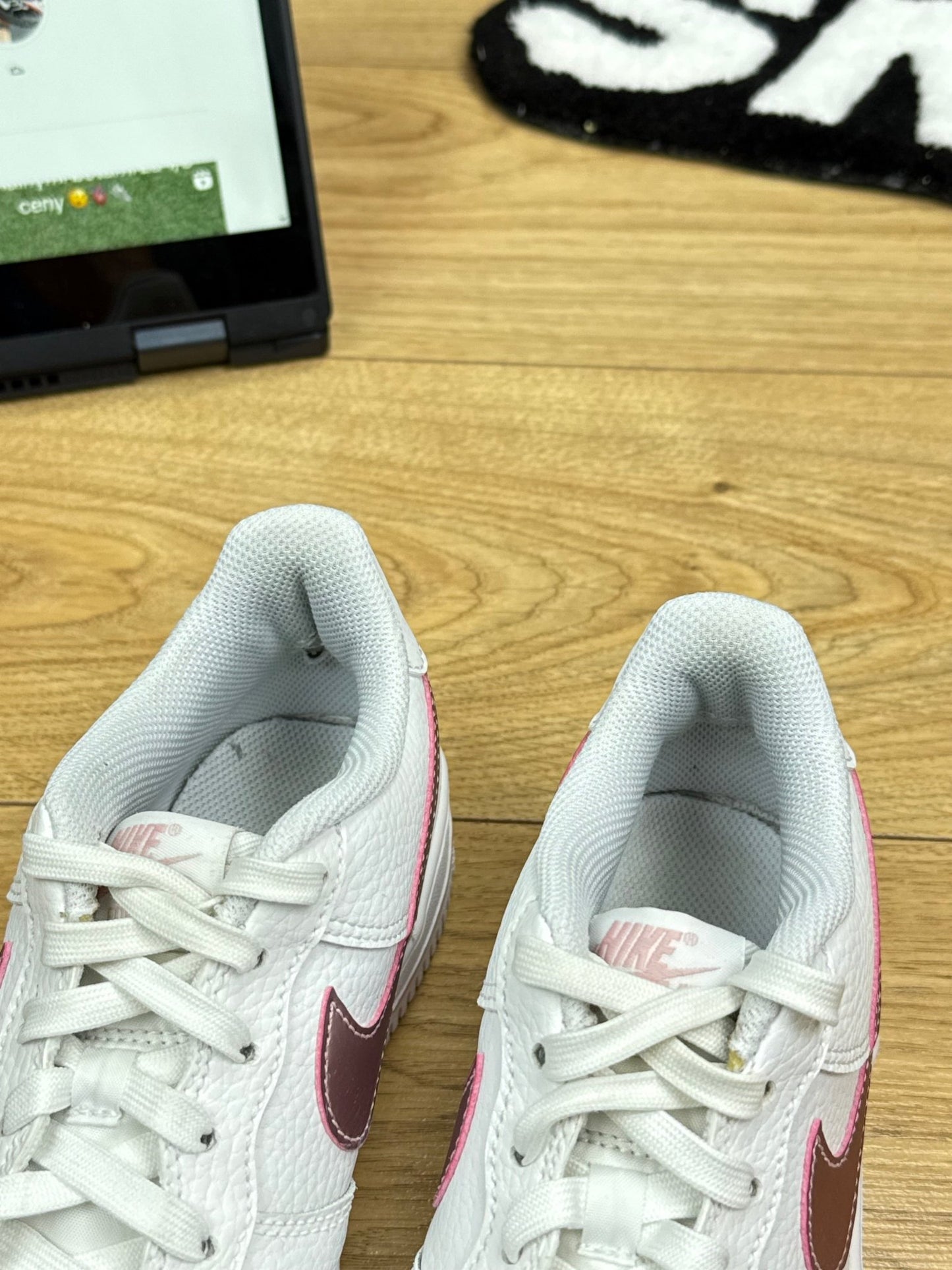 Nike Air Force 1 Low (37.5)