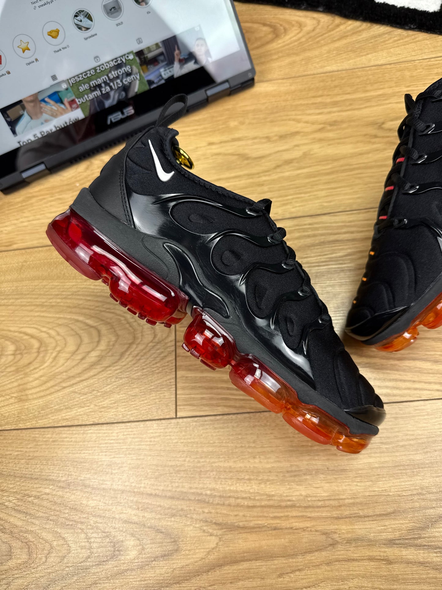 Nike Air Vapormax Plus (42.5)