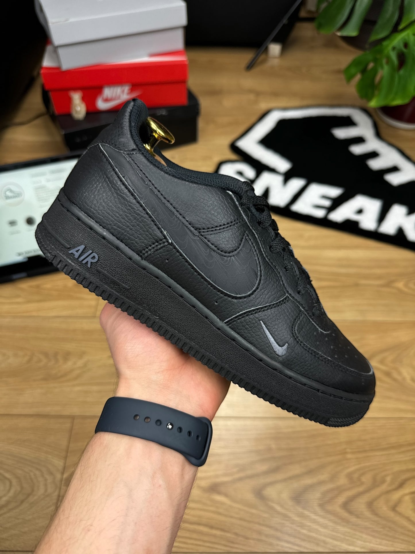 Nike Air Force 1 Low (40)