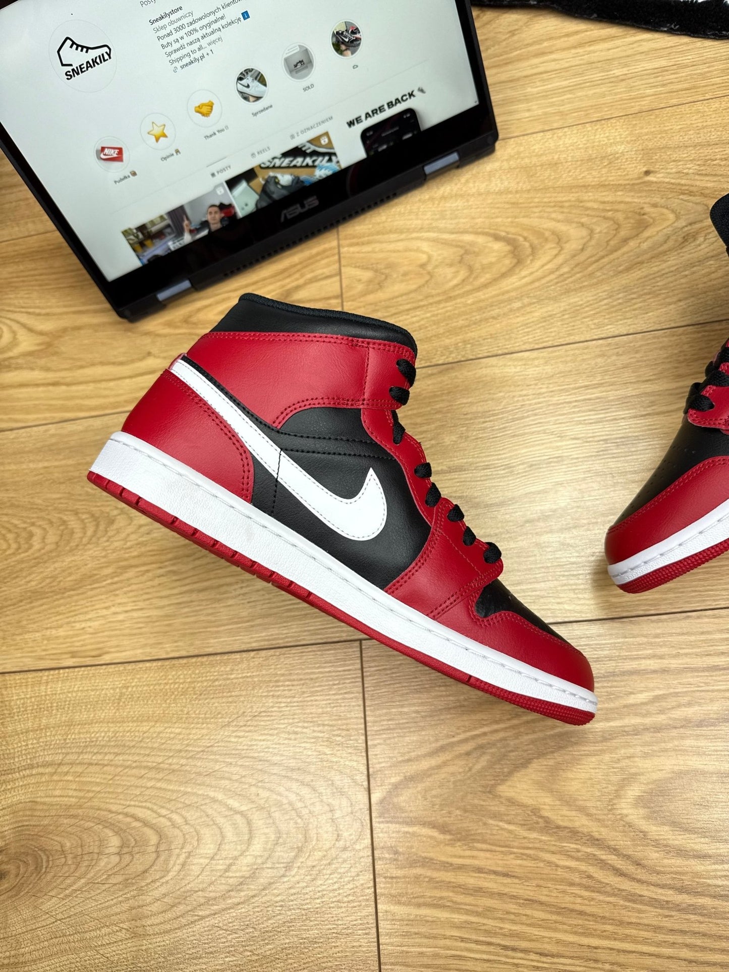 Nike Air Jordan 1 Mid (44)