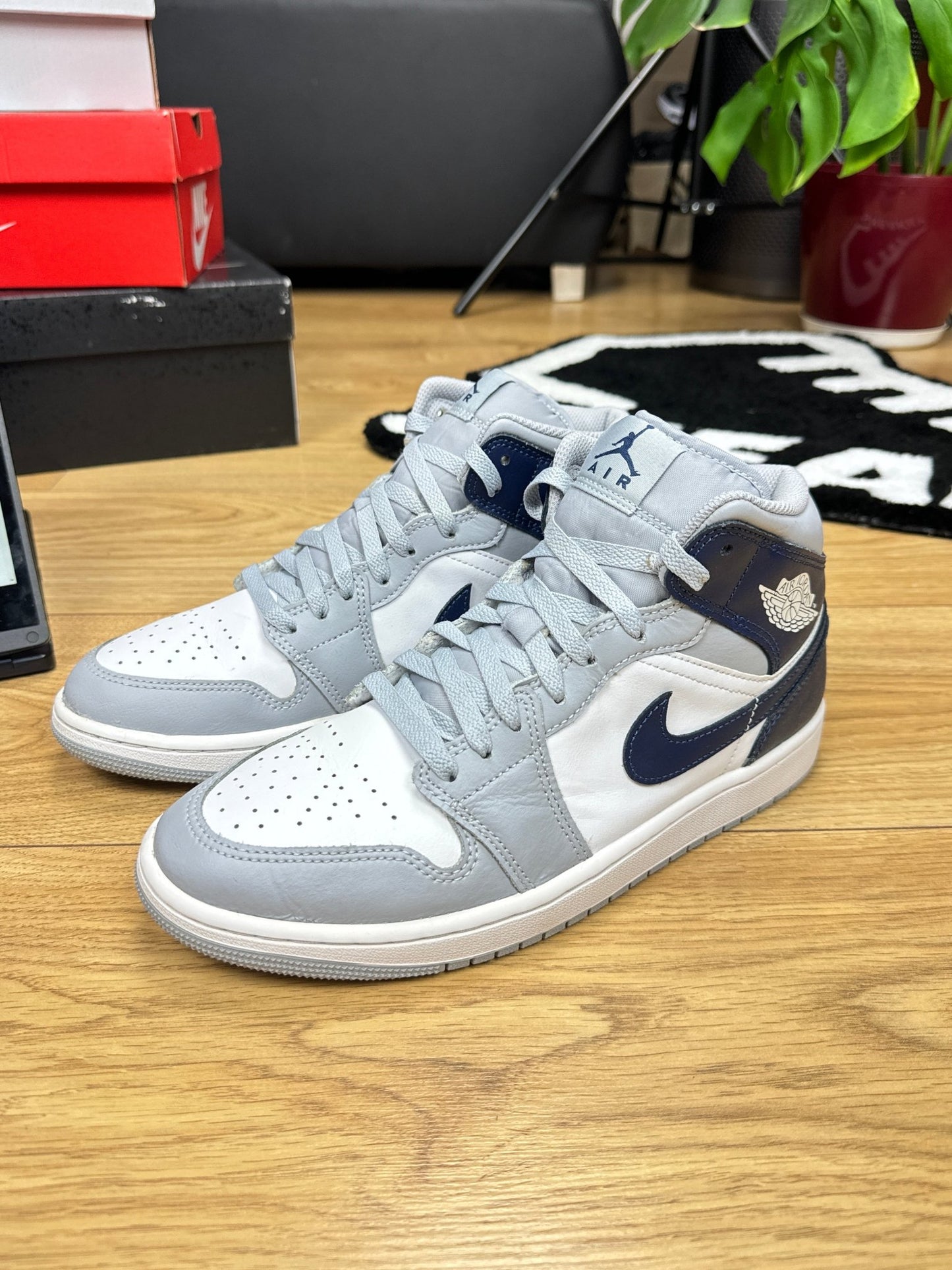 Nike Air Jordan 1 Mid (43)