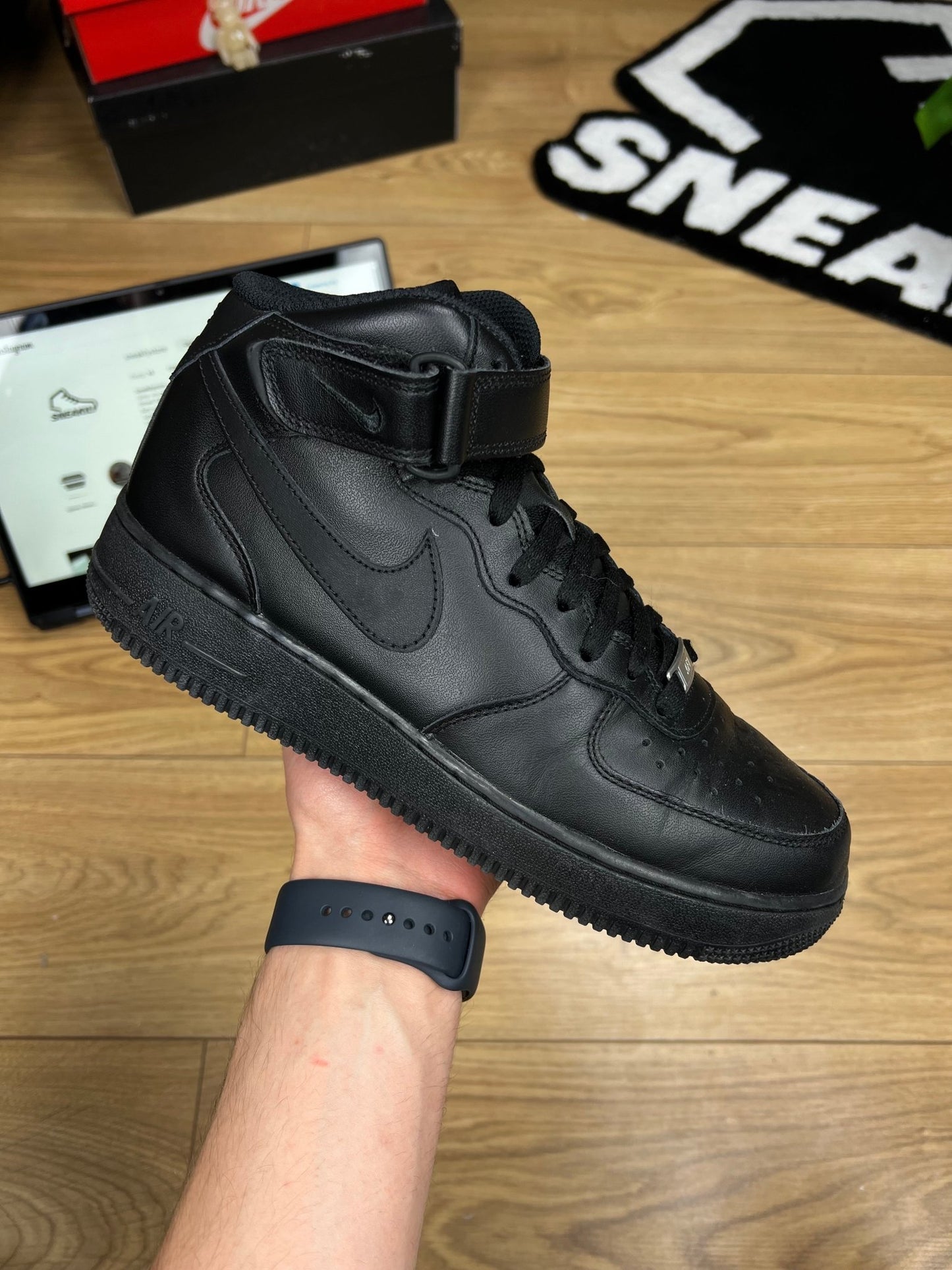 Nike Air Force 1 Mid (42.5)