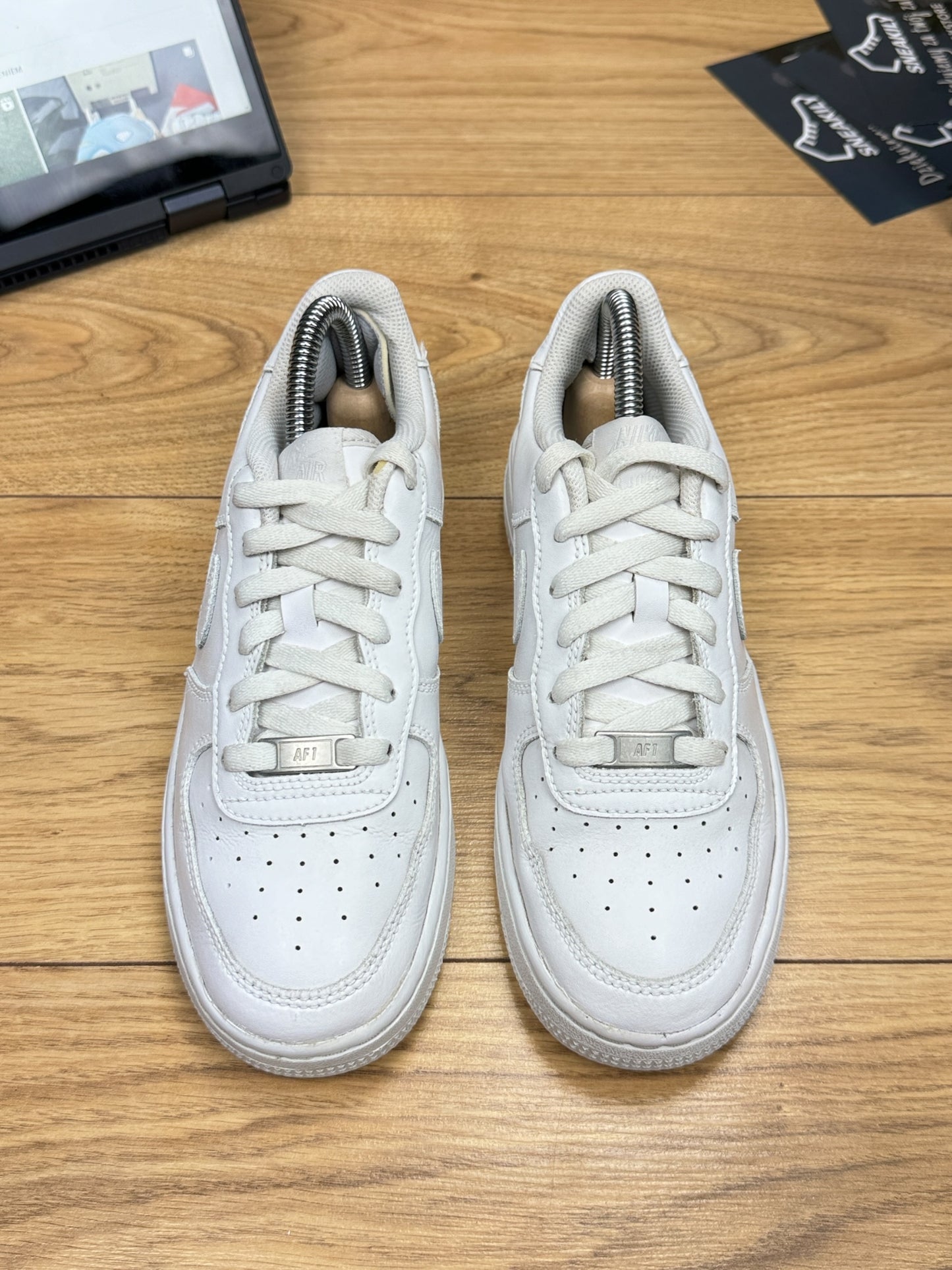 Nike Air Force 1 Low (37.5)