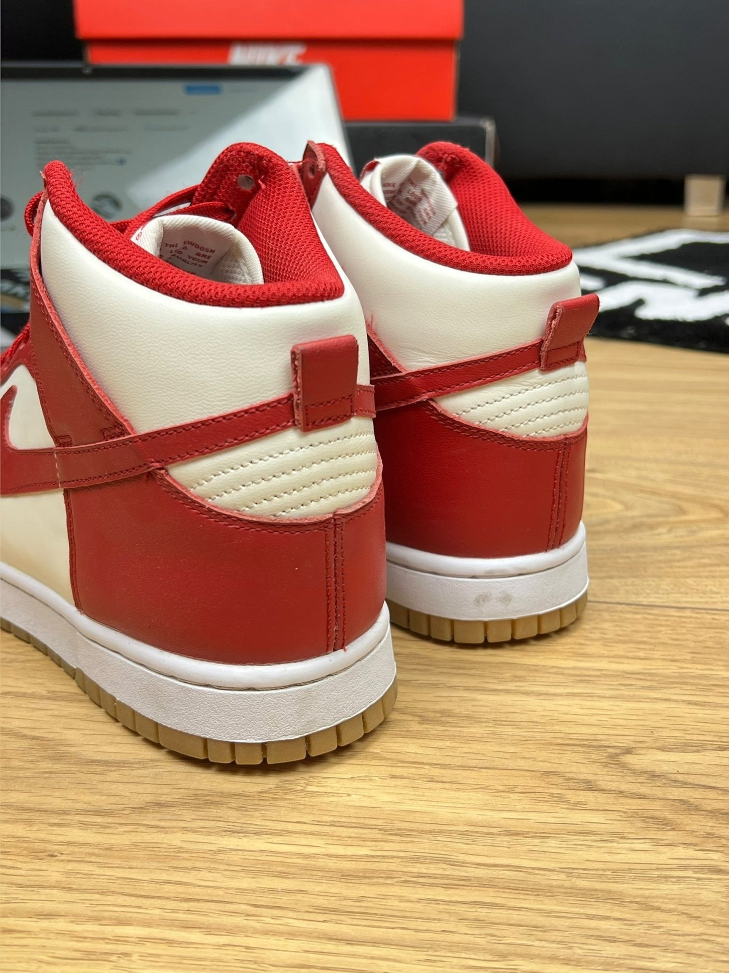 Nike Dunk High (40)