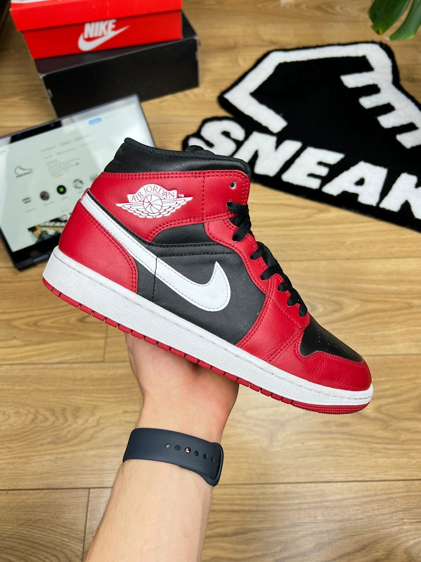 Nike Air Jordan 1 Mid (42.5)