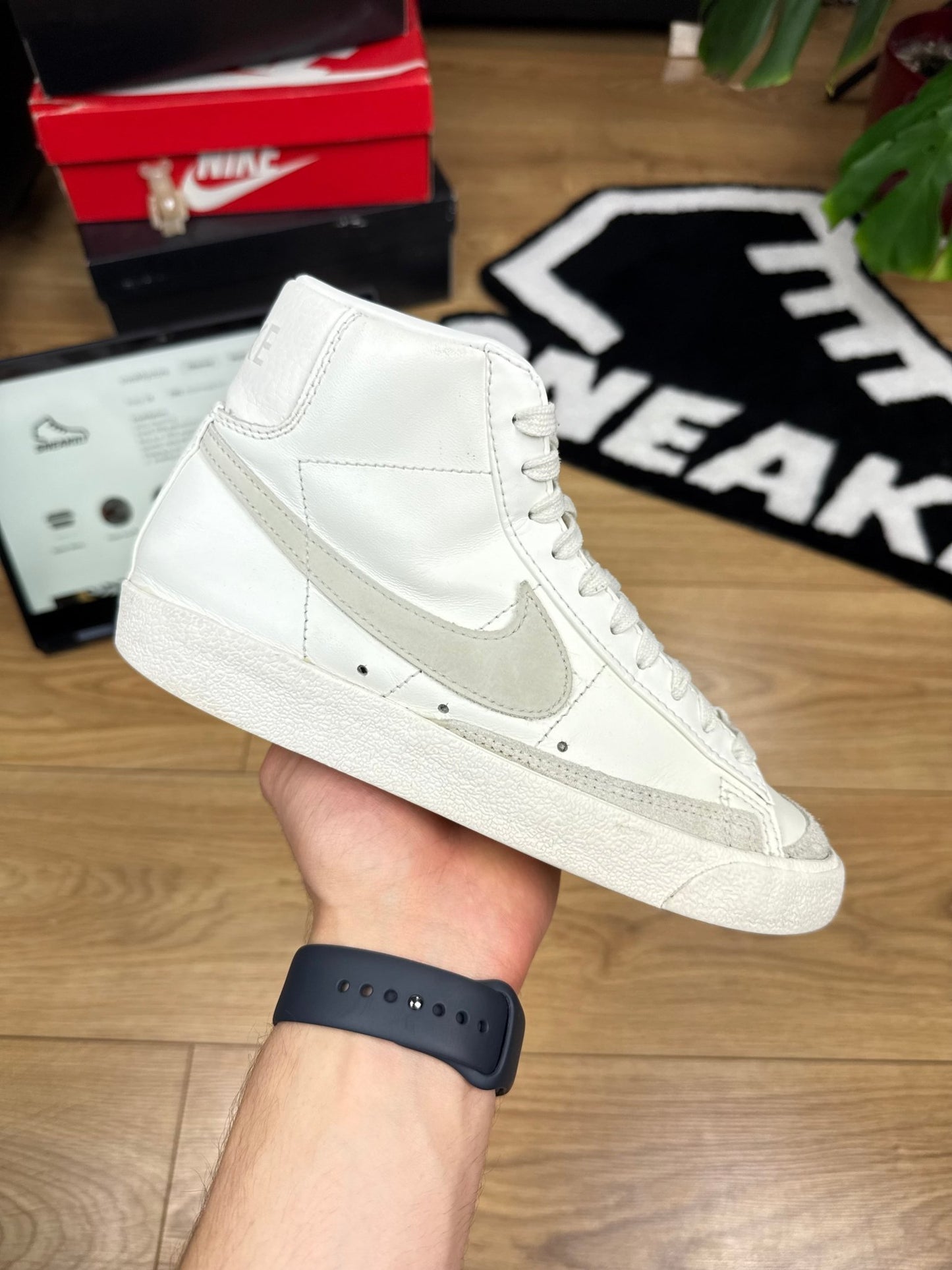 Nike Blazer Mid 77 (37.5)