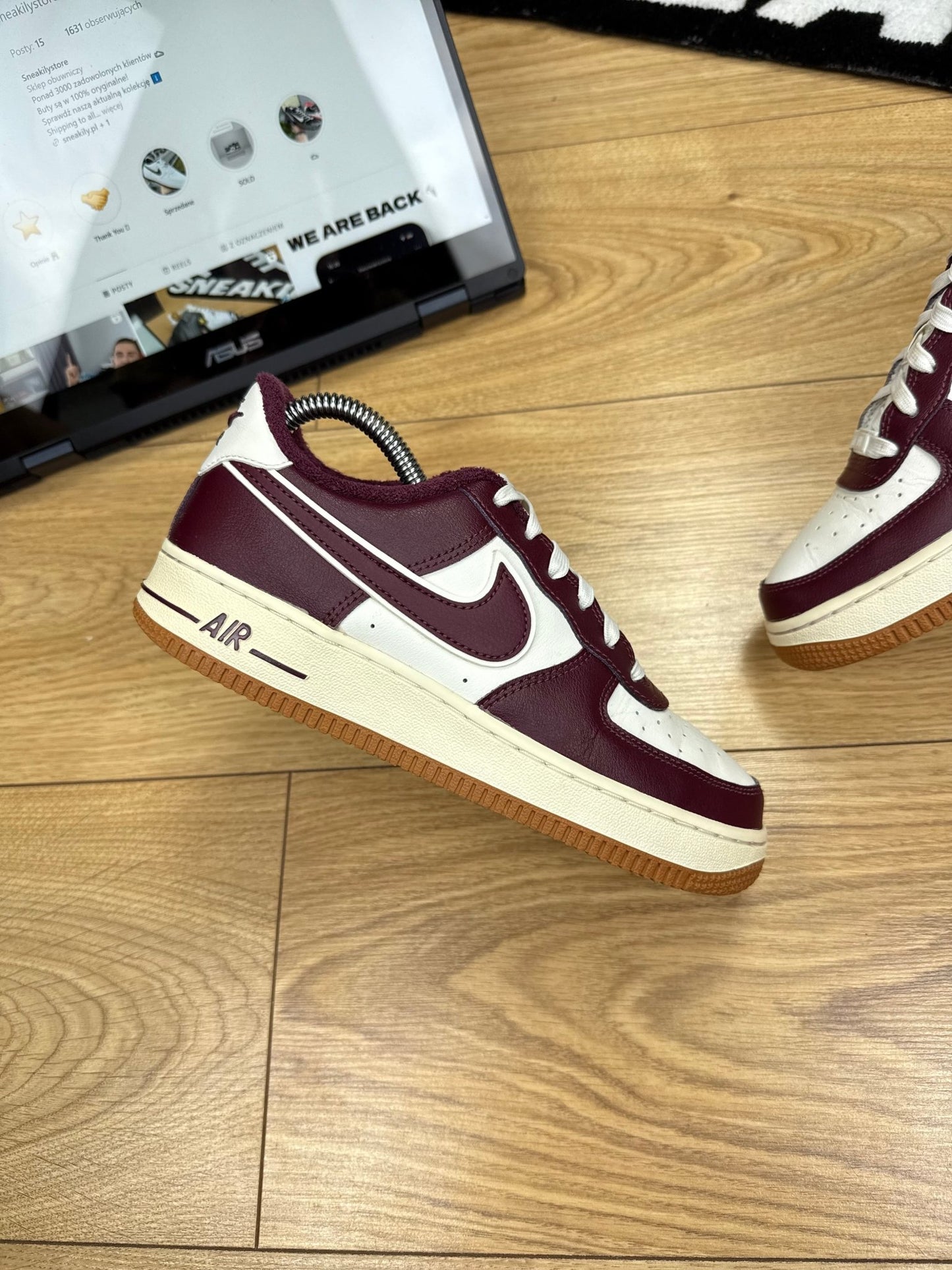 Nike Air Force 1 Low (37.5)