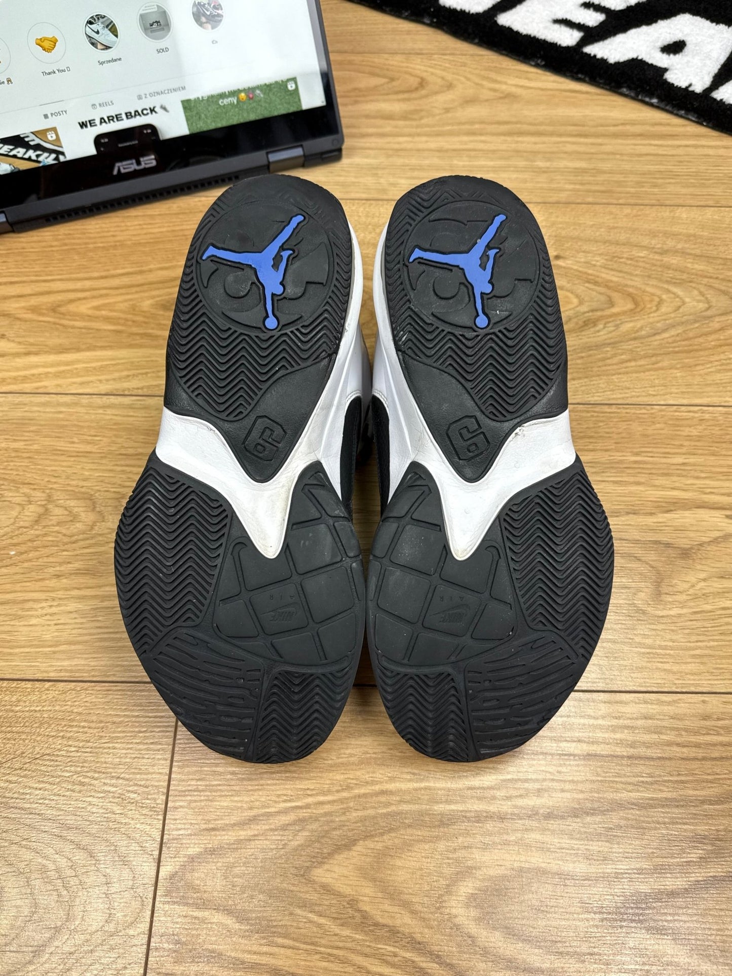 Nike Air Jordan Max Aura 3 (44)