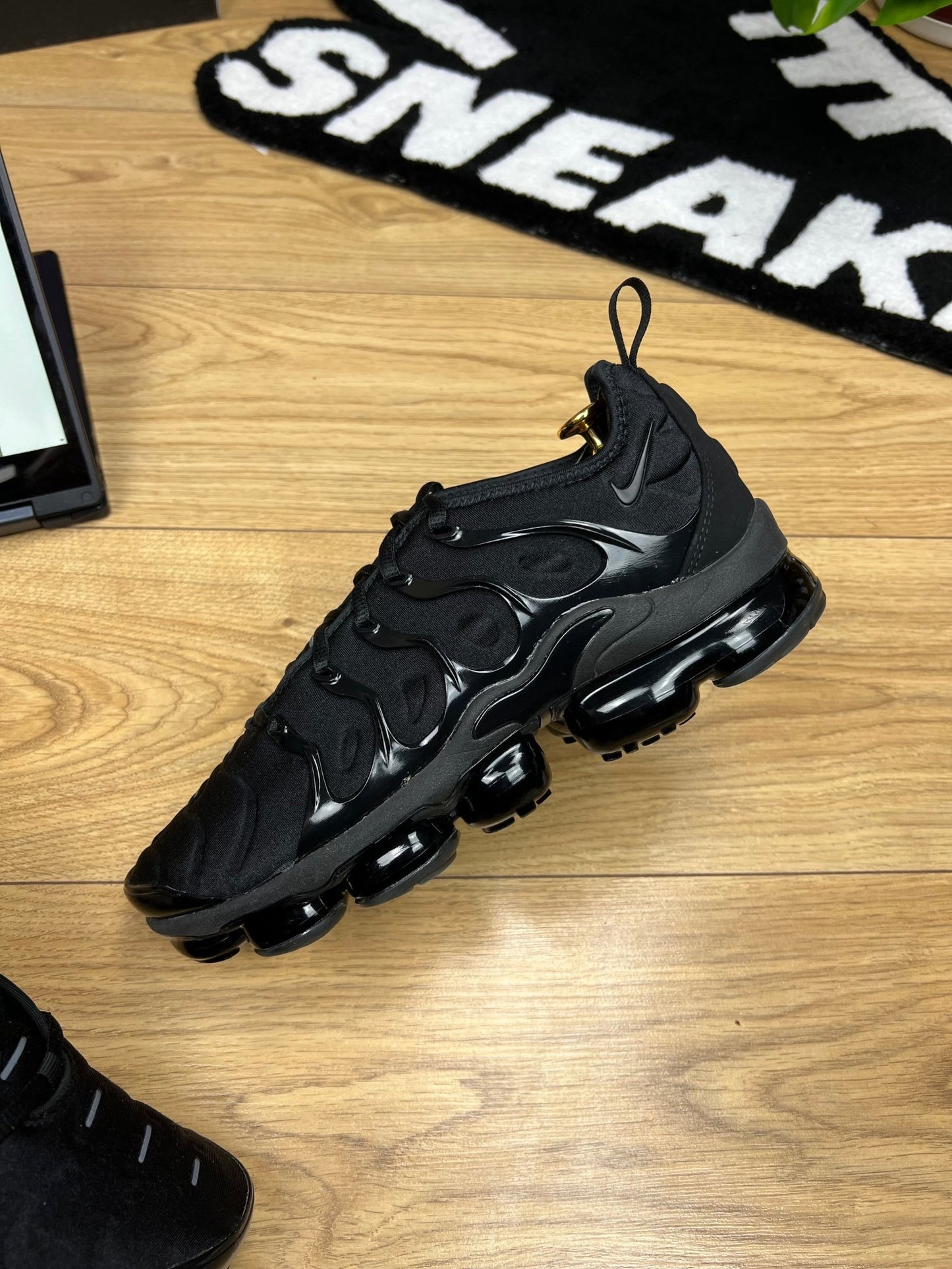 Nike Air Vapormax Plus (42.5)