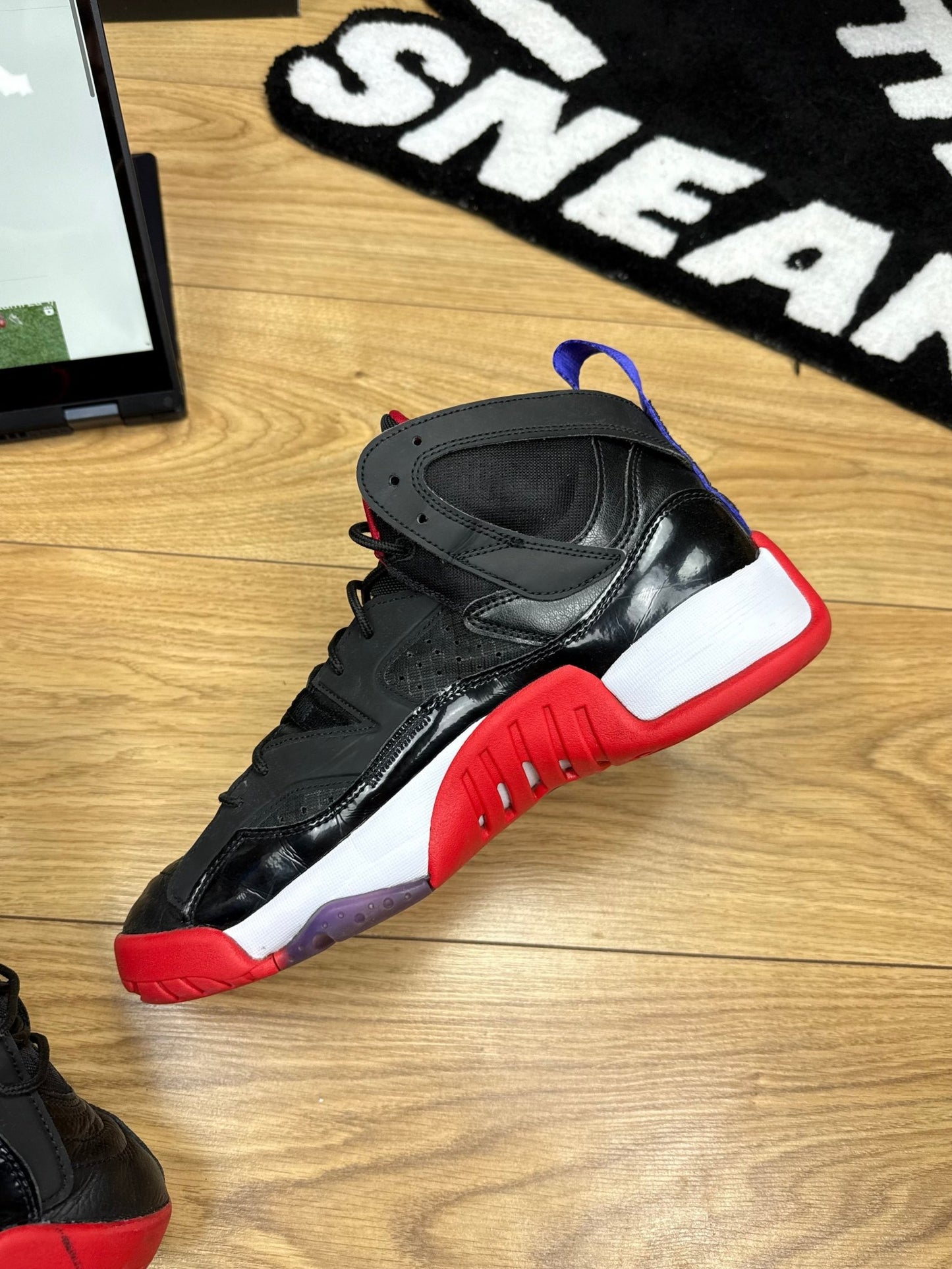 Nike Air Jordan Jumpman Two Trey (45)