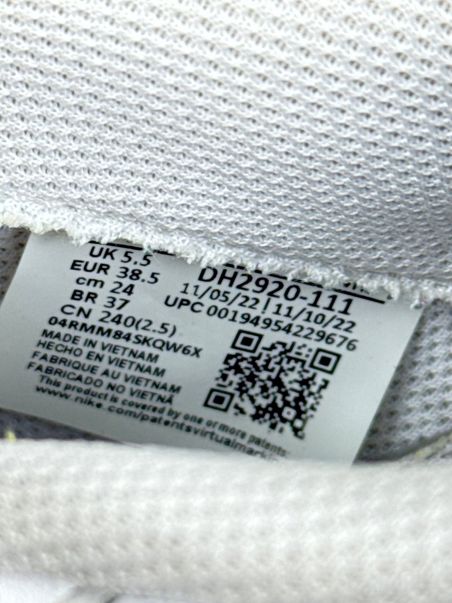Nike Air Force 1 Low (38.5)