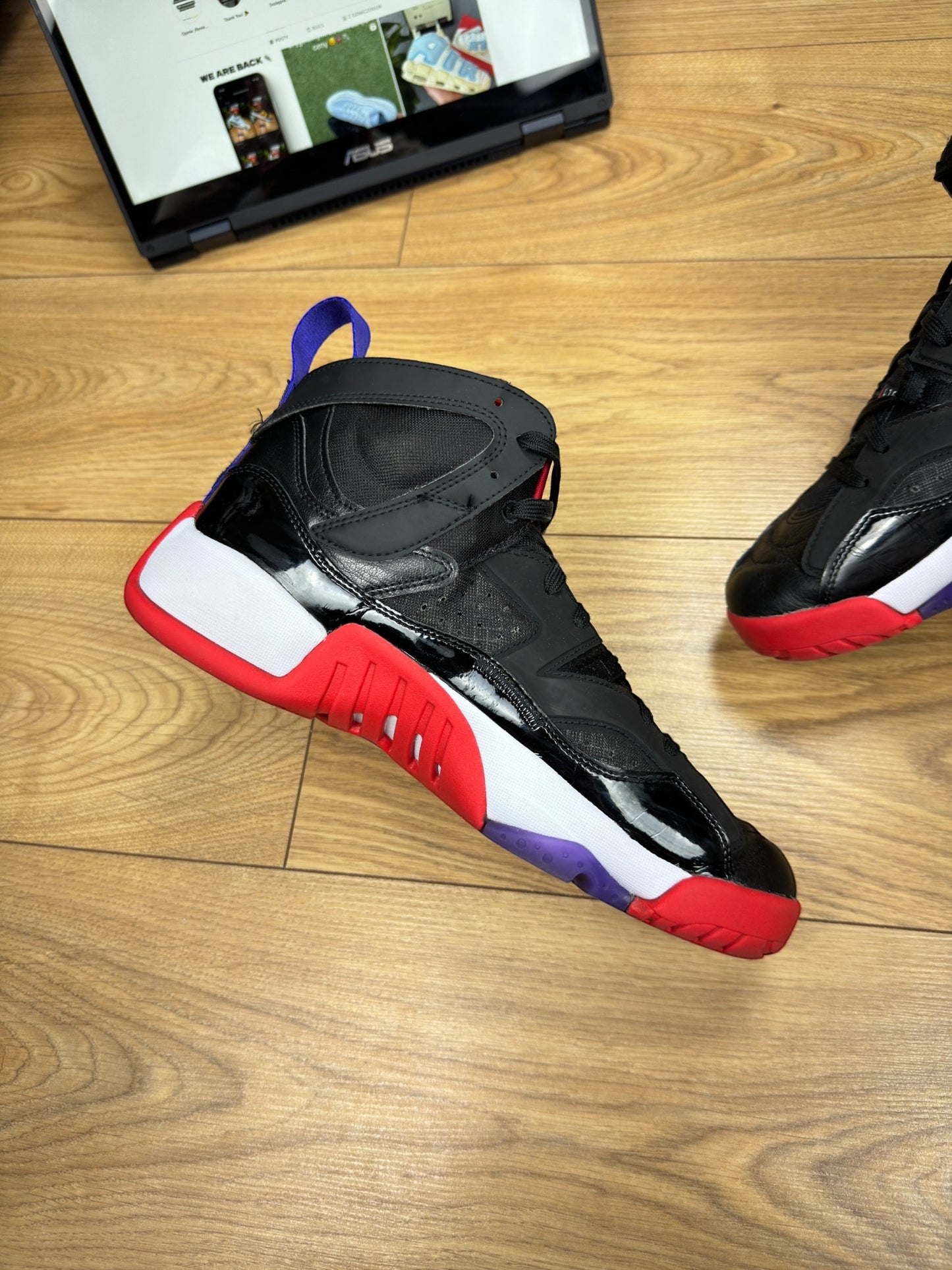 Nike Air Jordan Jumpman Two Trey (44)