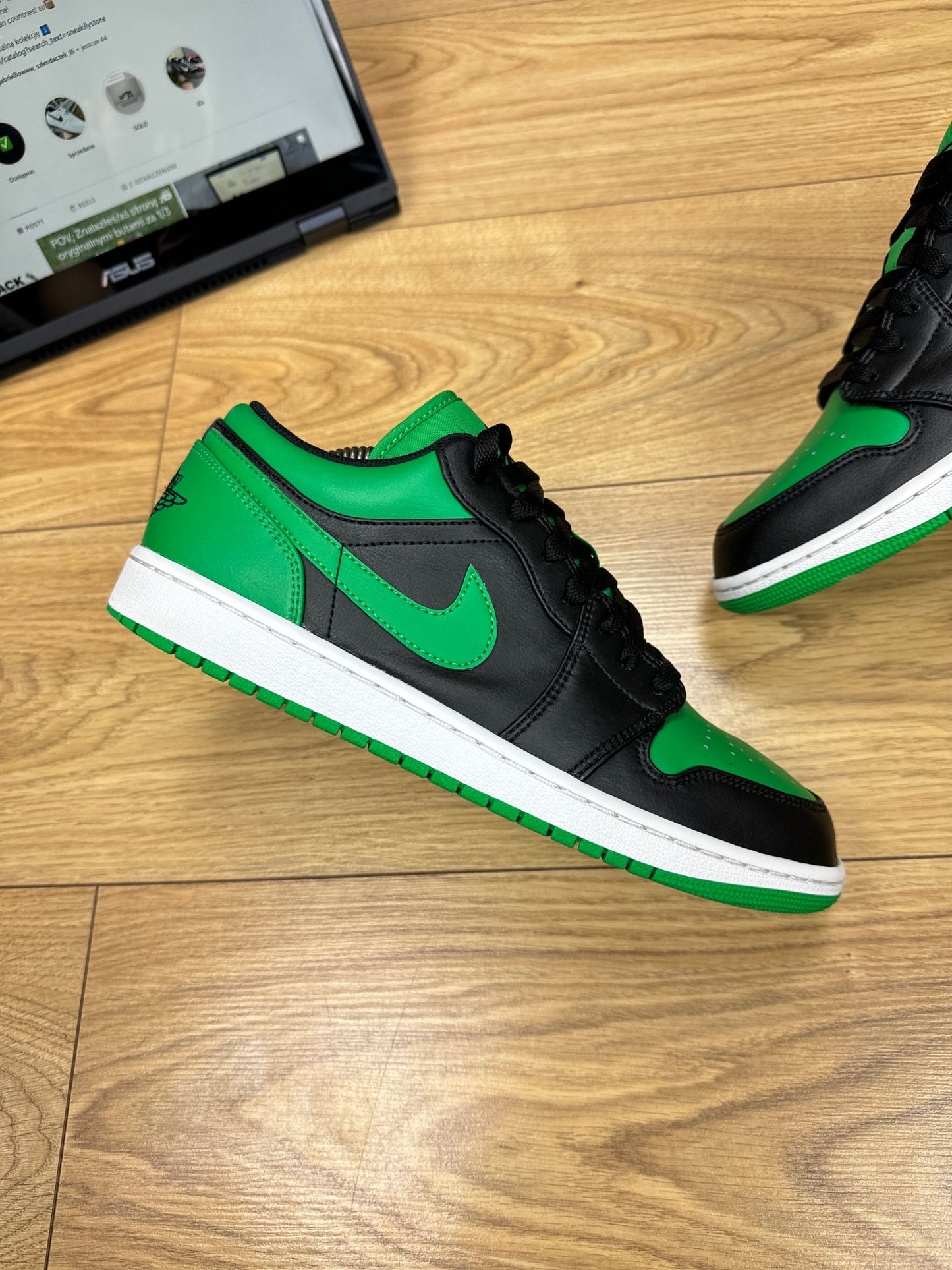Nike Air Jordan 1 Low (44)