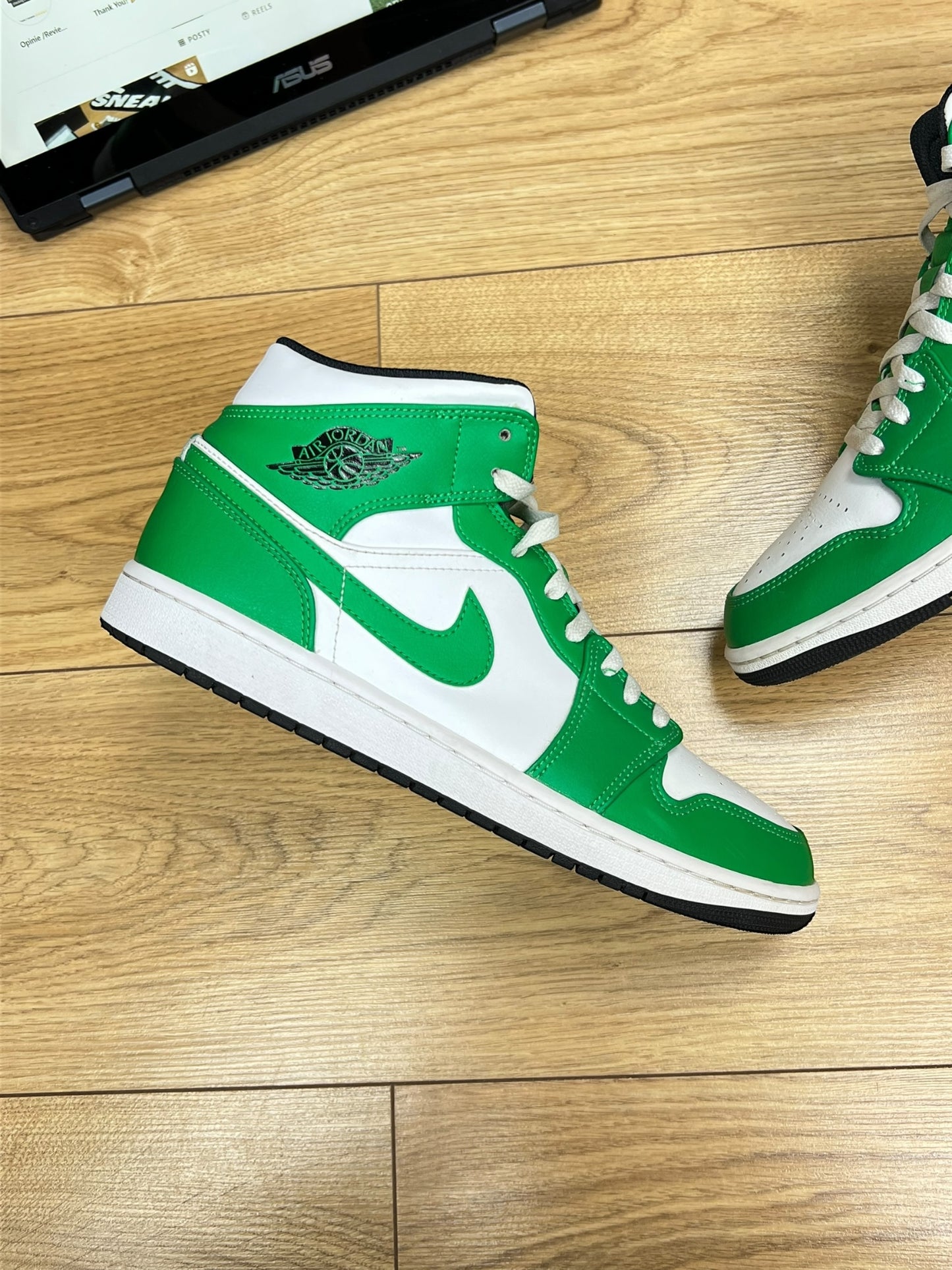 Nike Air Jordan 1 Mid (44.5)