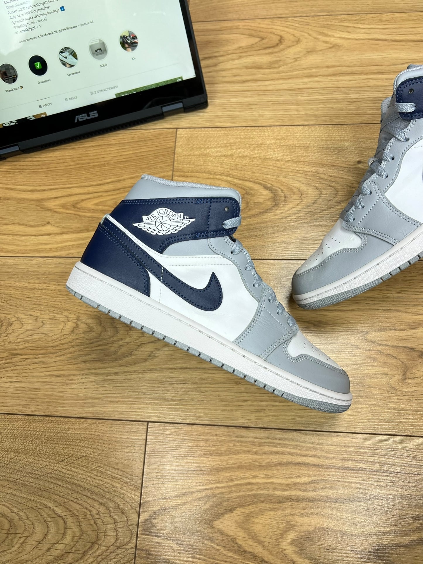 Nike Air Jordan 1 Mid (43)
