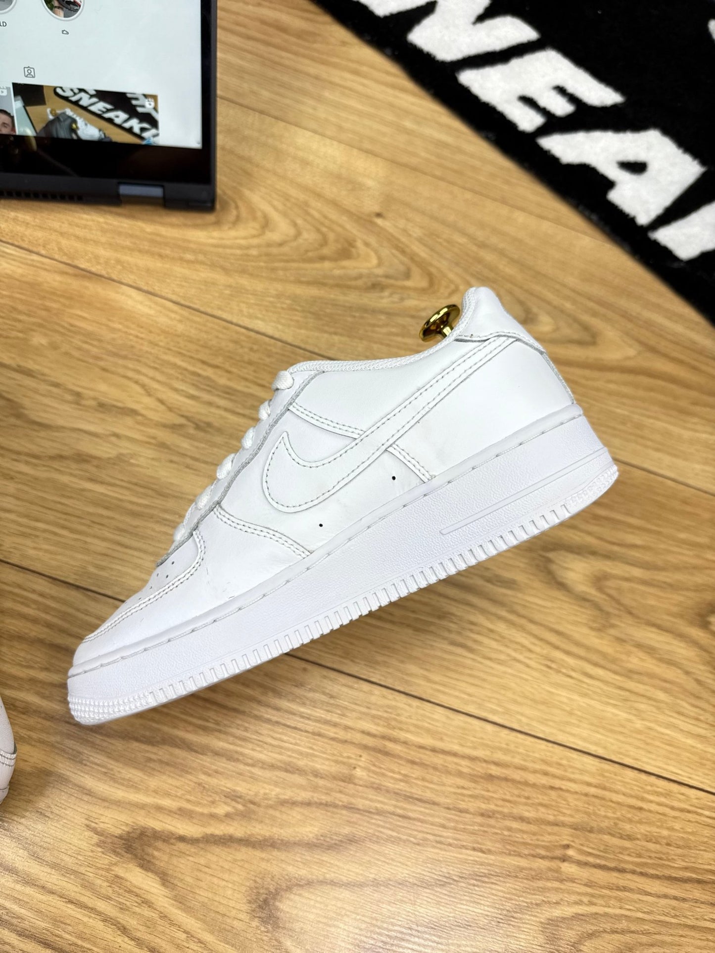 Nike Air Force 1 Low (38.5)