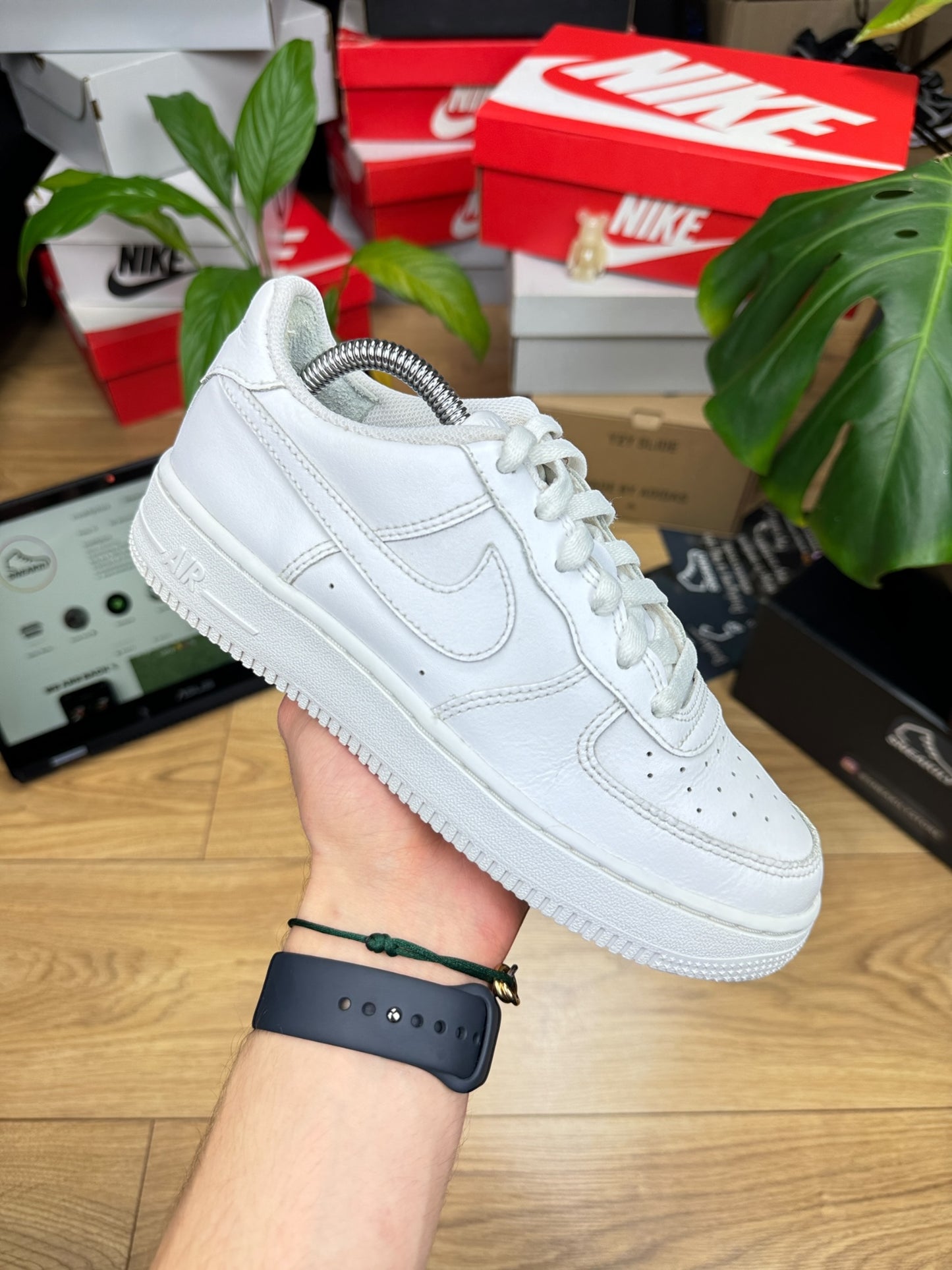 Nike Air Force 1 Low (37.5)