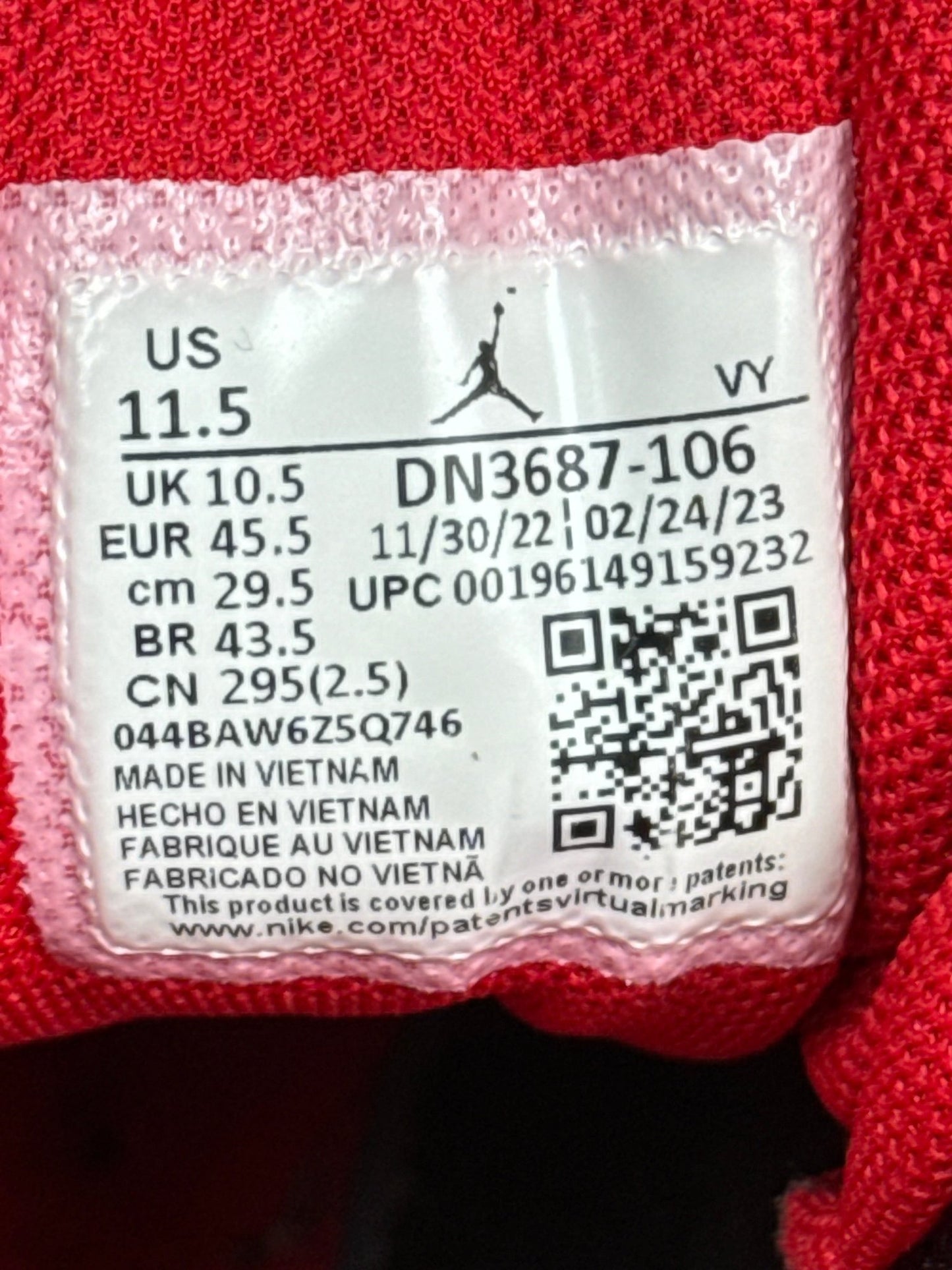 Nike Air Jordan Max Aura 4 (45.5)