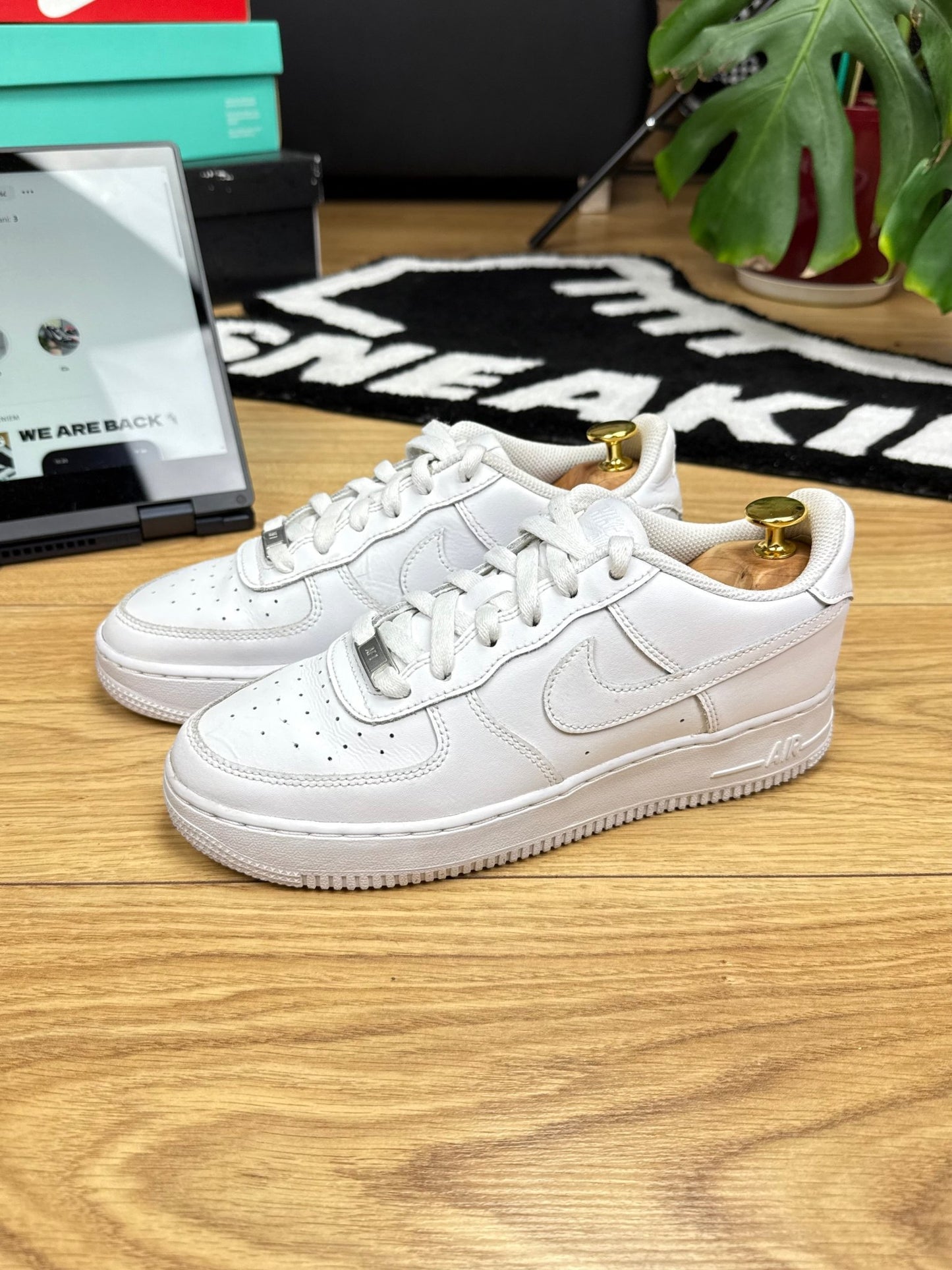 Nike Air Force 1 Low (38.5)