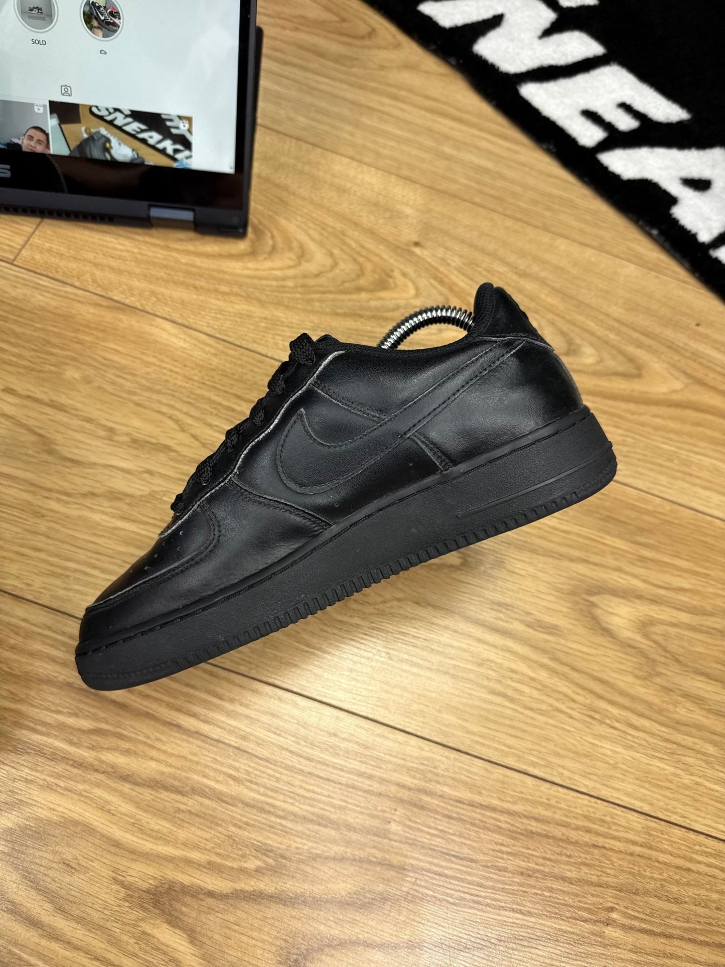 Nike Air Force 1 Low (38.5)