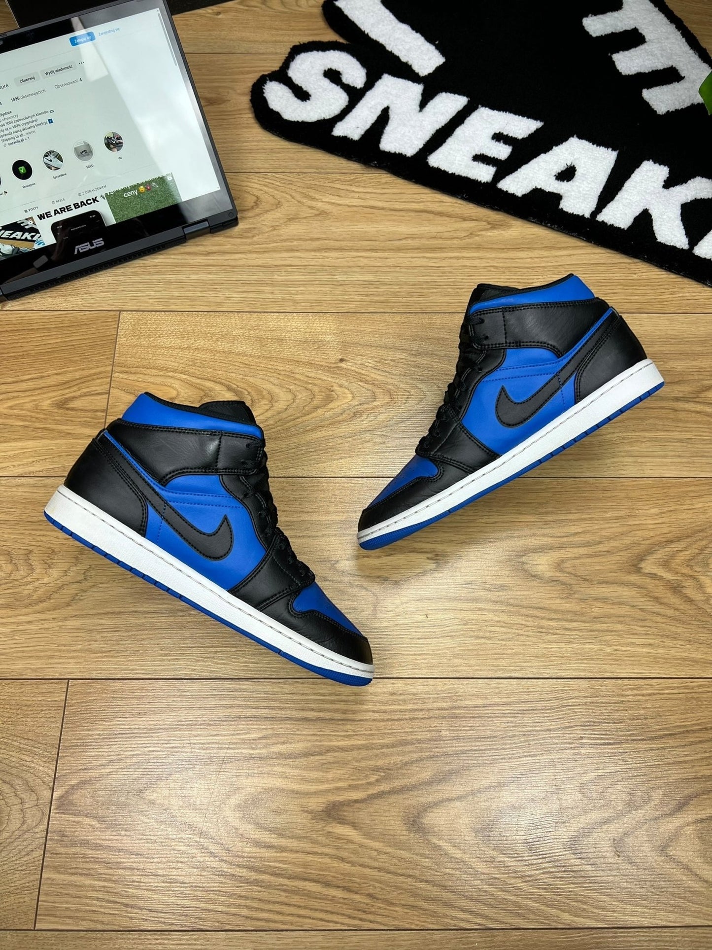 Nike Air Jordan 1 Mid (44)