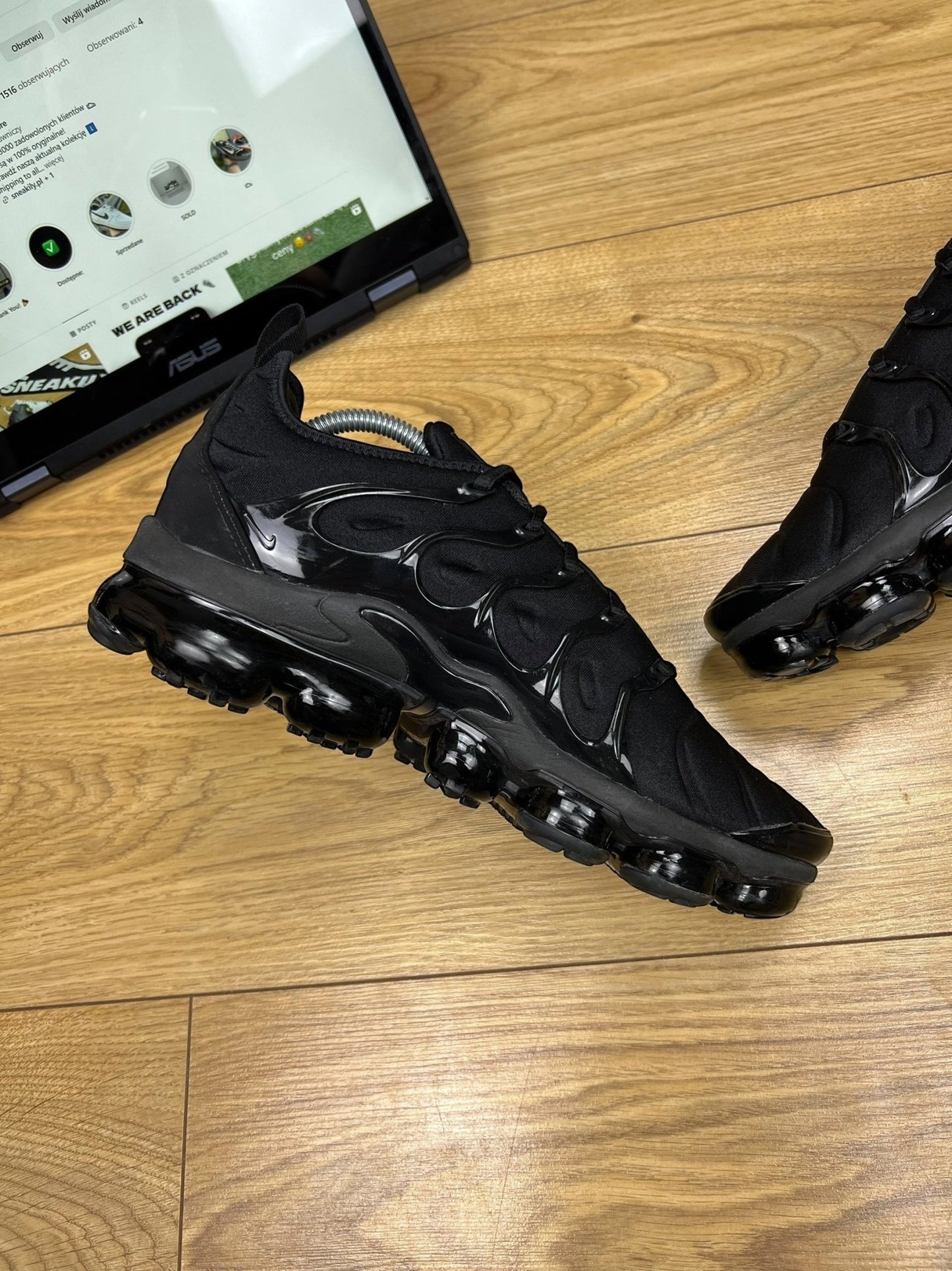 Nike Air Vapormax Plus (42.5)