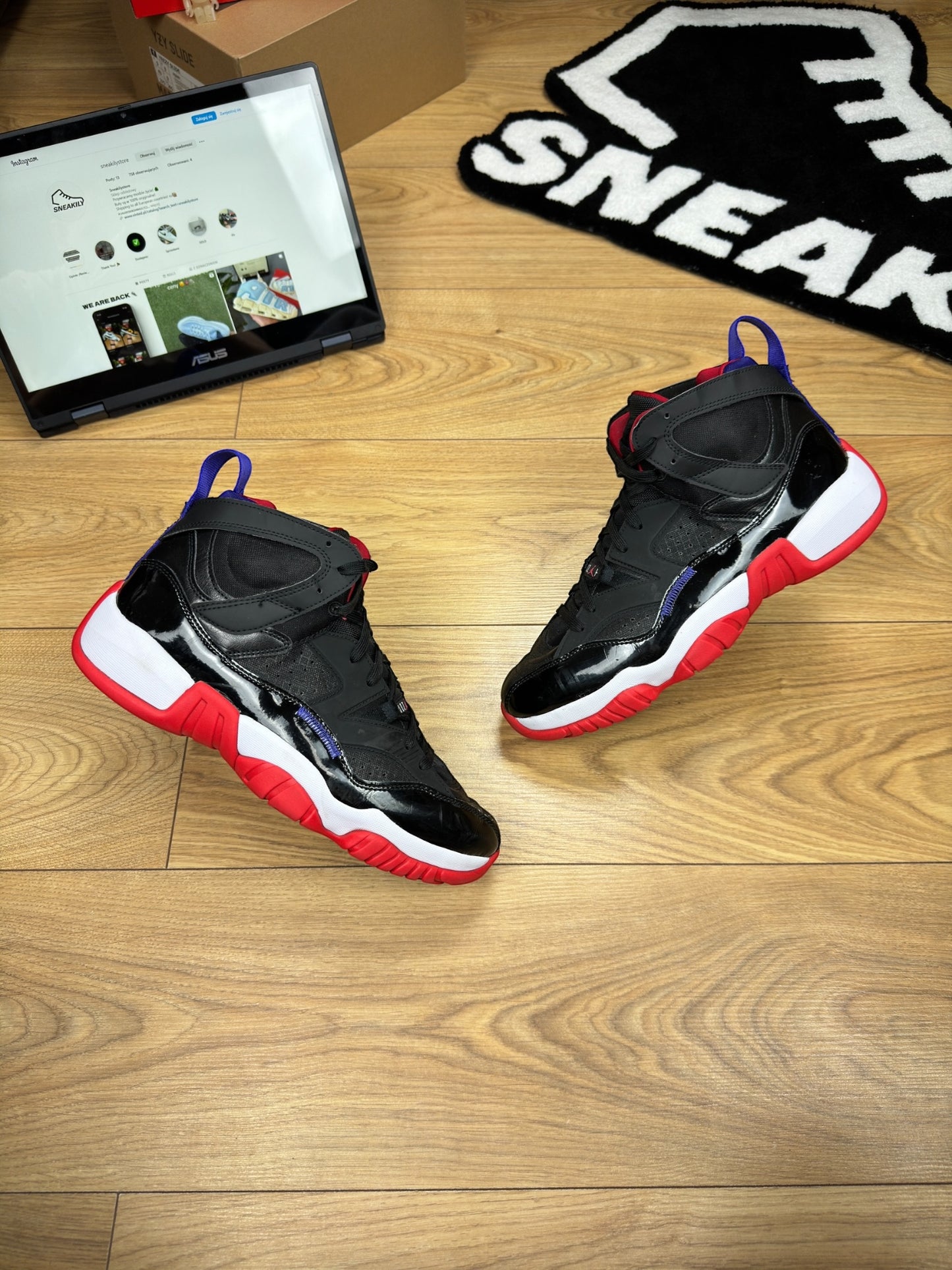 Nike Air Jordan Jumpman Two Trey (44)