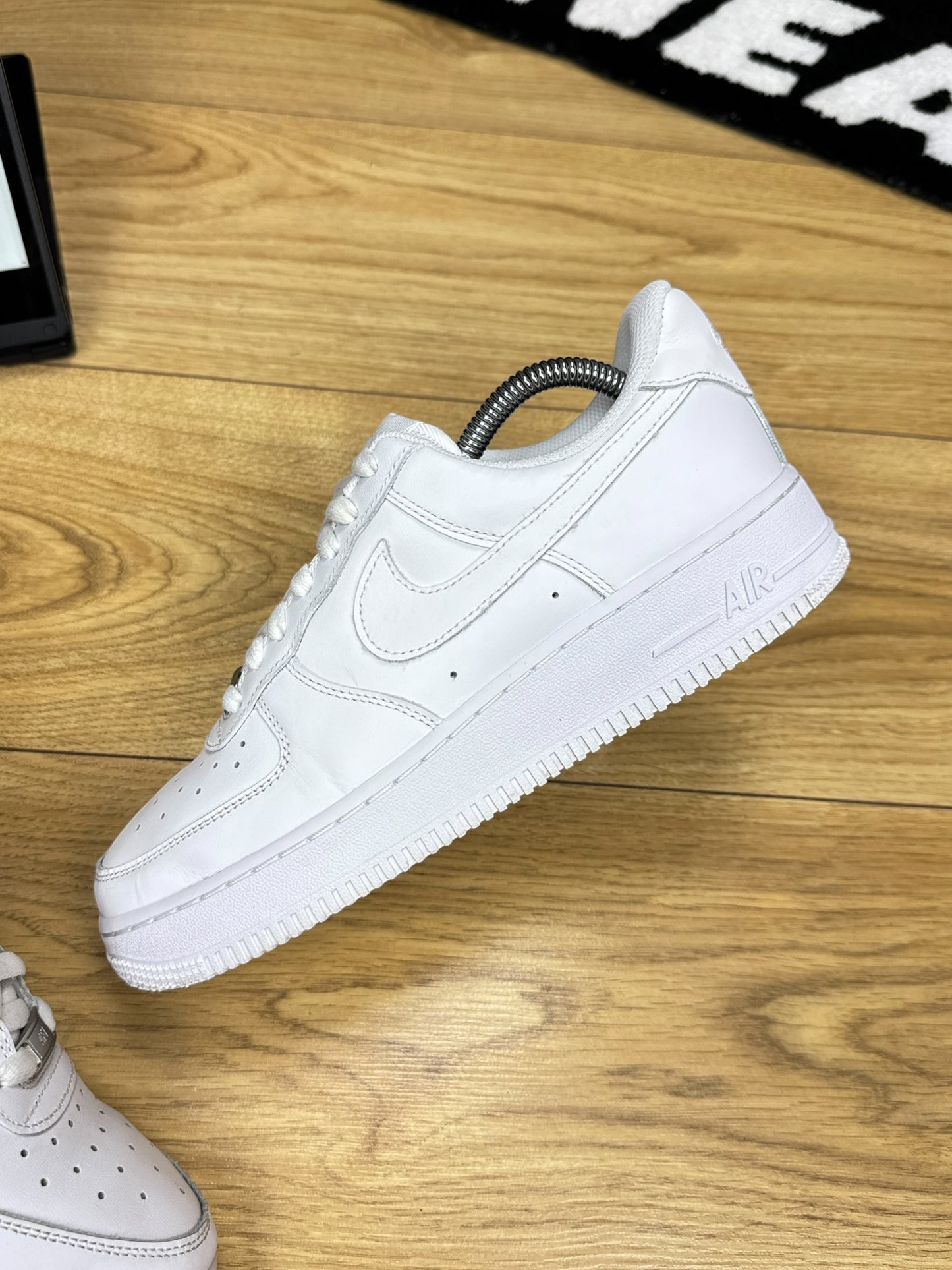 Nike Air Force 1 Low (40)
