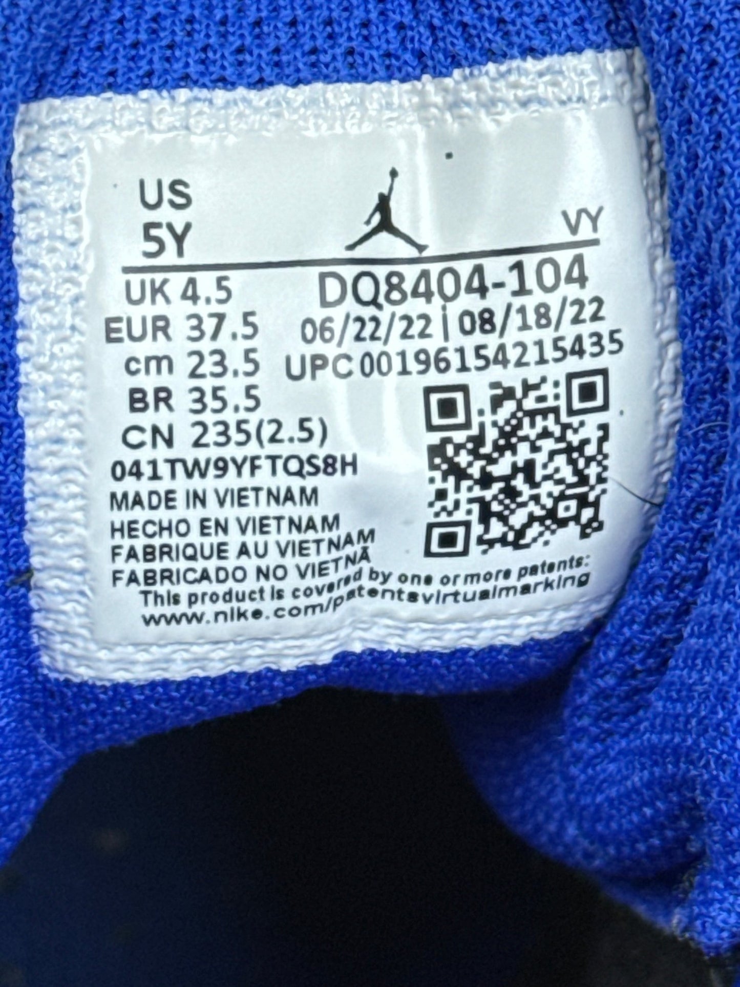 Nike Air Jordan Max Aura 4 (37.5)