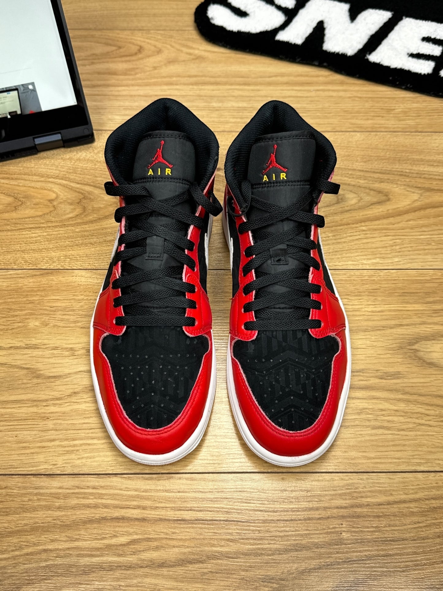 Nike Air Jordan 1 Mid (43)