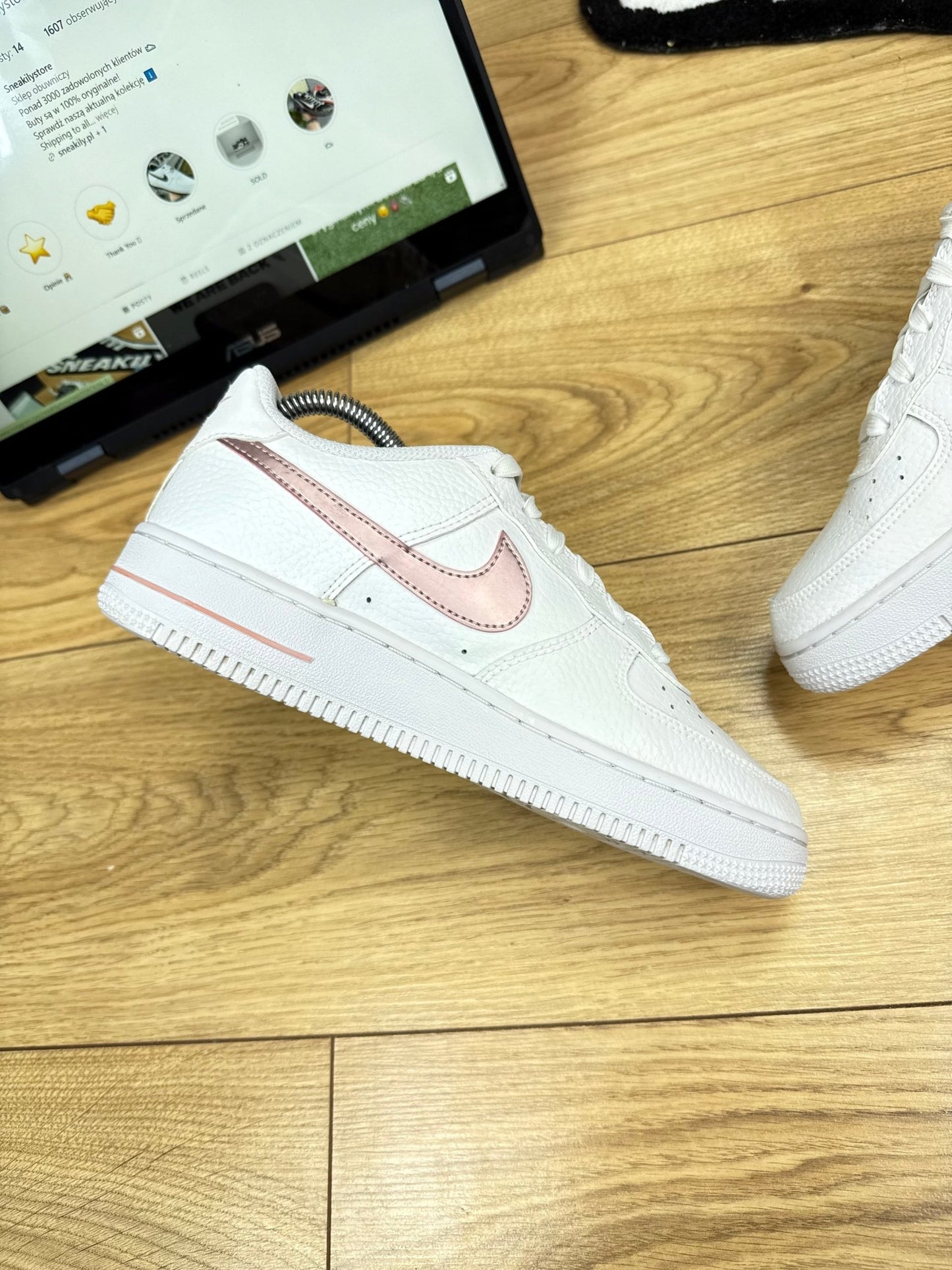 Nike Air Force 1 Low (37.5)
