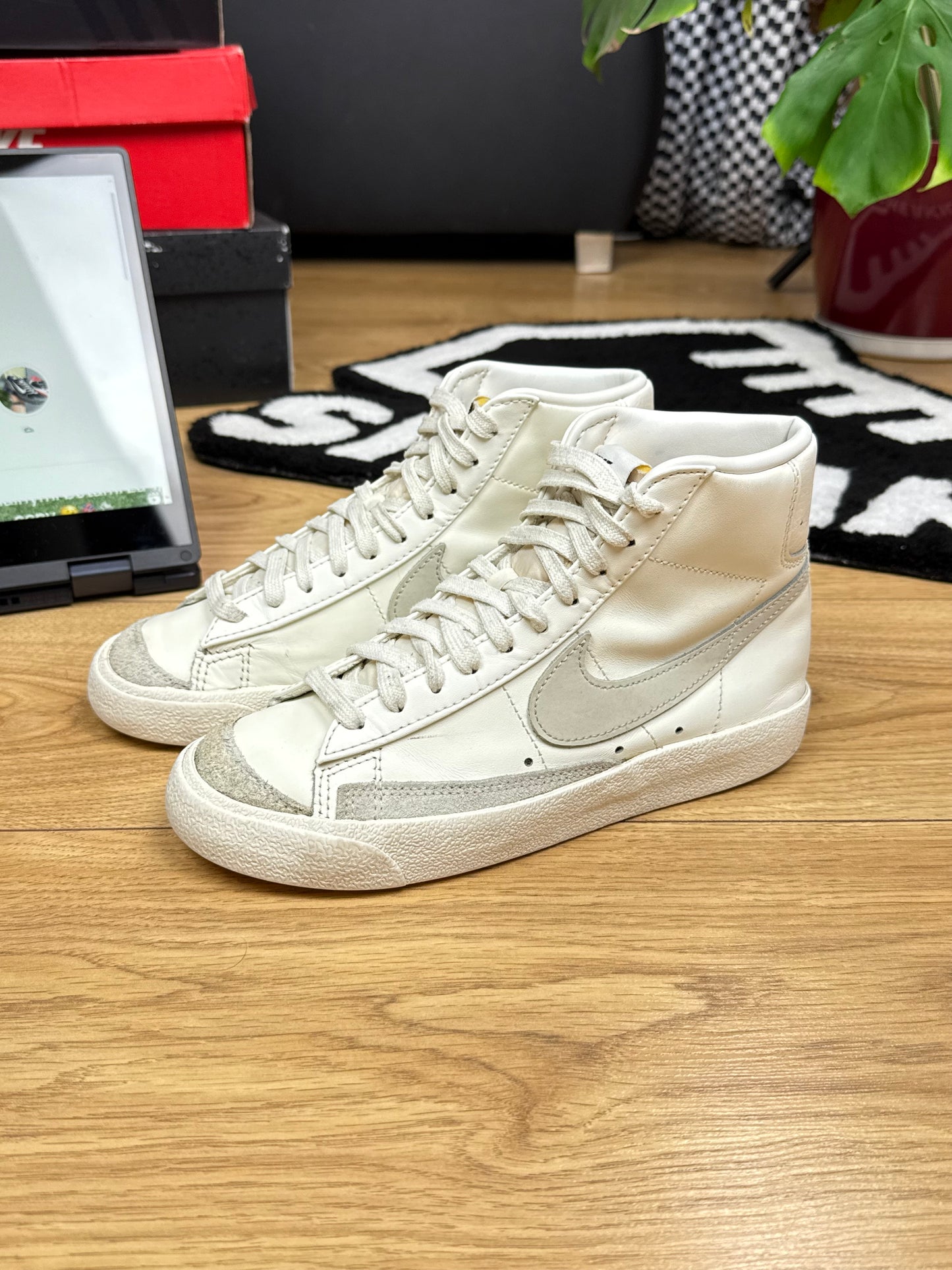 Nike Blazer Mid 77 (37.5)